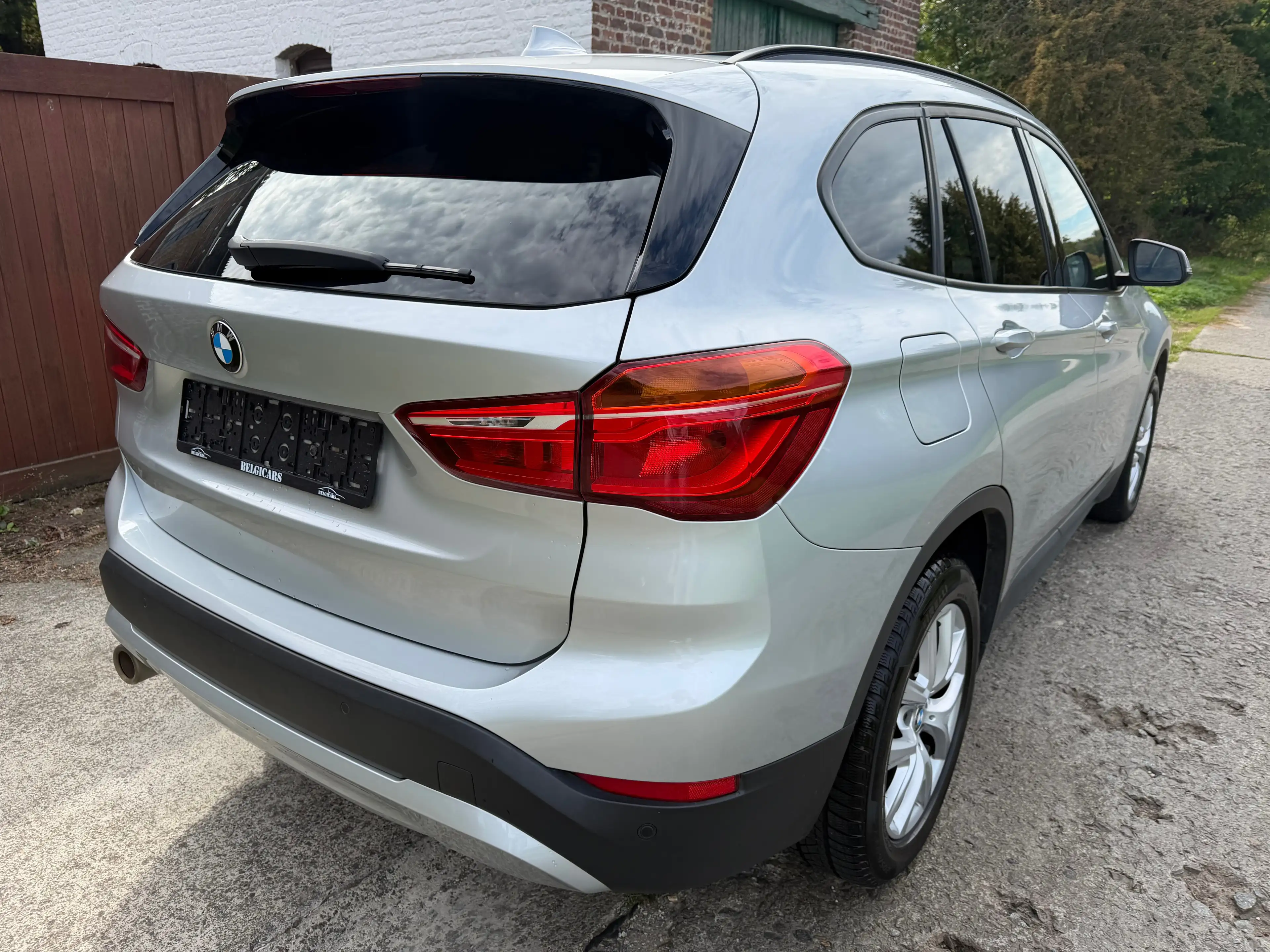 BMW X1 1.5iA sDrive18 OPF *PANO || GPS || LED || CRUISE* — photo 3