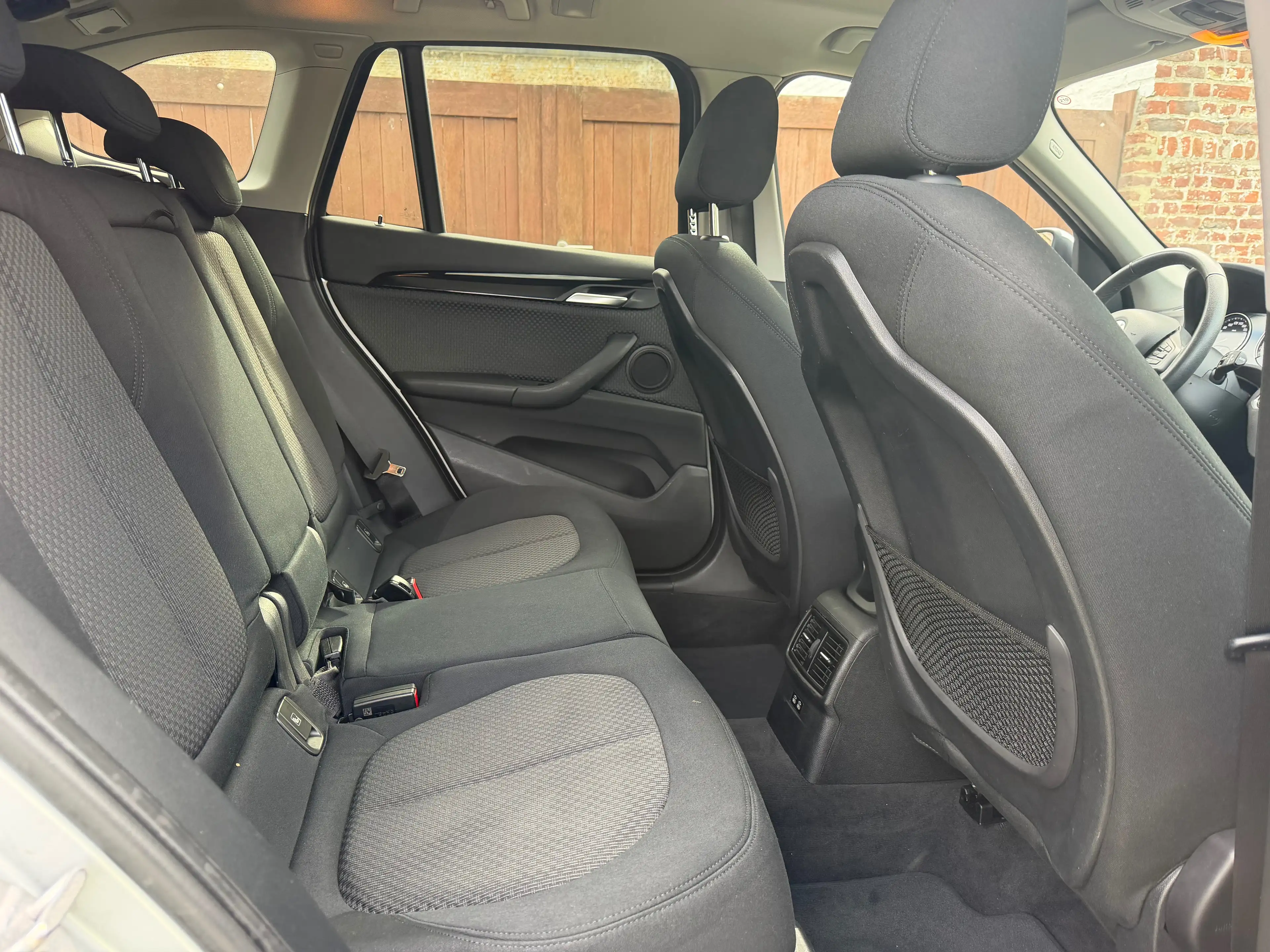 BMW X1 1.5iA sDrive18 OPF *PANO || GPS || LED || CRUISE* — photo 12