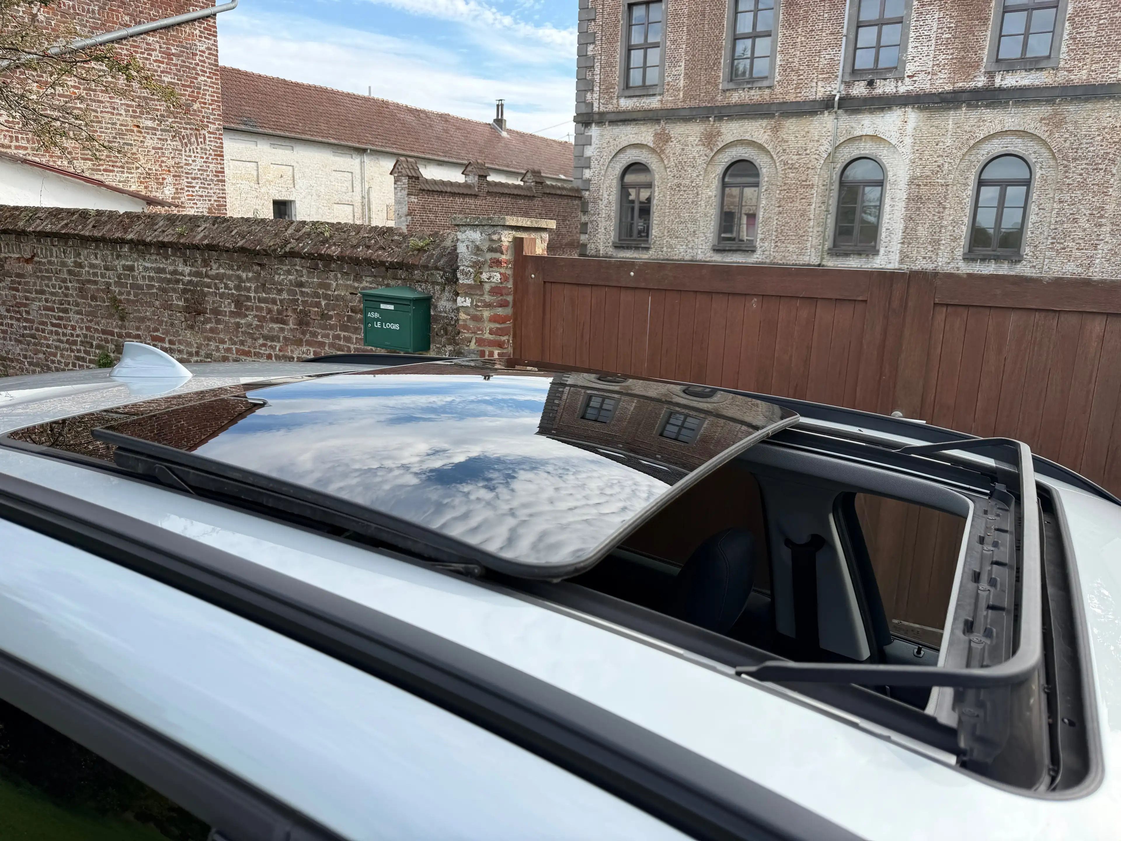 BMW X1 1.5iA sDrive18 OPF *PANO || GPS || LED || CRUISE* — photo 8