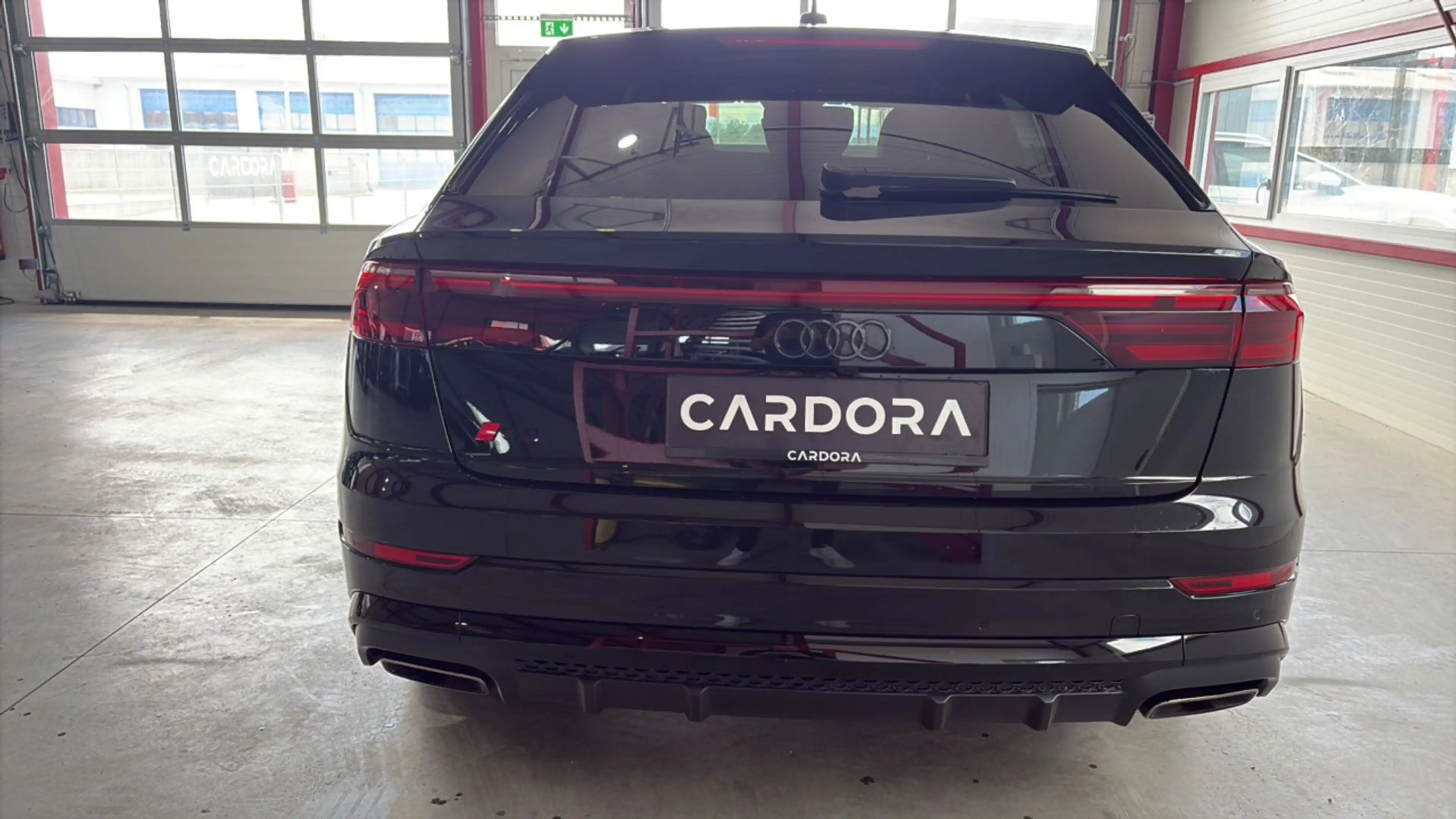 Audi Q8 55 TFSIe S-line*ALL BLACK*MATRIX*LEDER*RADAR*ASSI — photo 5