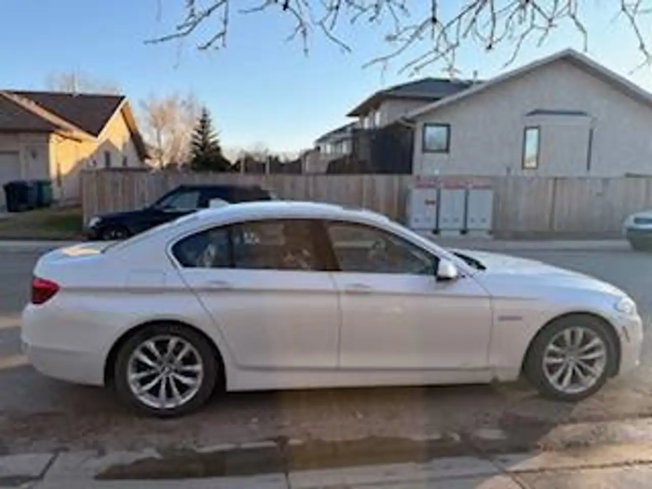 BMW 5 Series photo BMW 5 Series