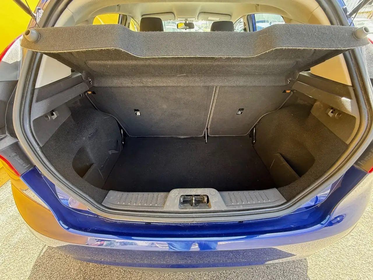 Ford Fiesta 5 portes — photo 10