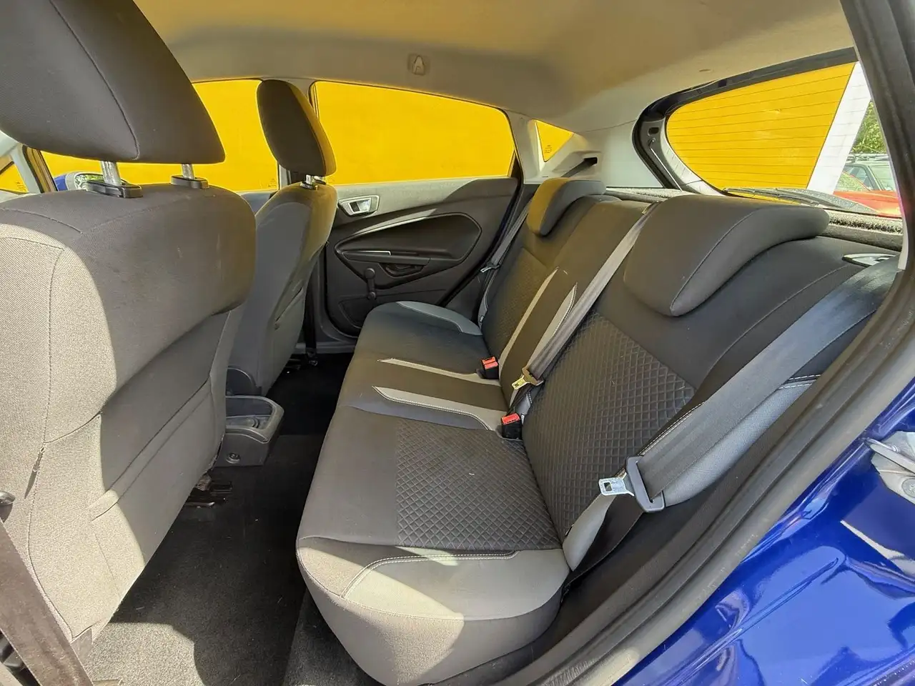 Ford Fiesta 5 portes — photo 18