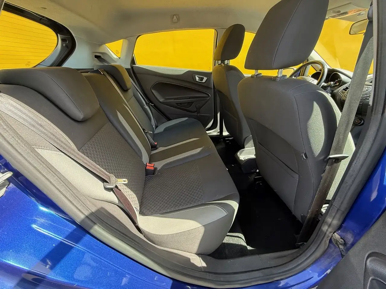 Ford Fiesta 5 portes — photo 6