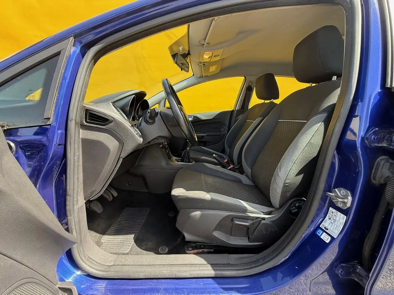 Ford Fiesta 5 portes — photo 8