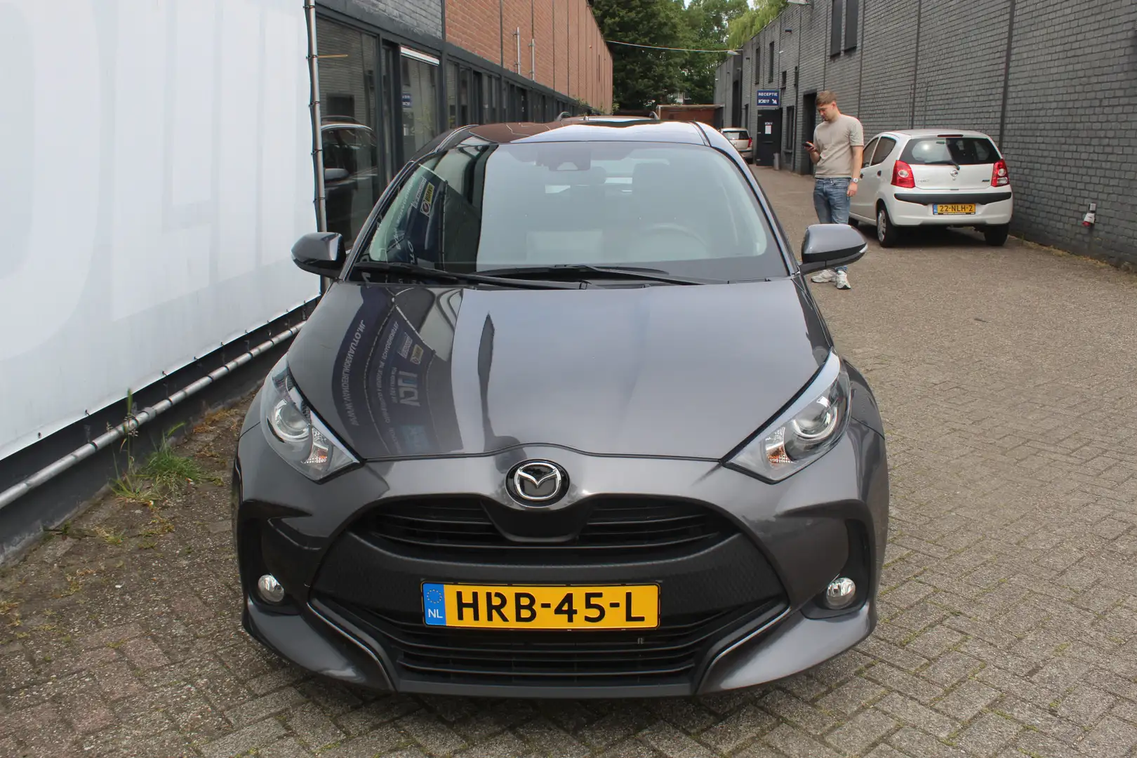Mazda 2 Hybrid 1.5 Agile Apple Carplay l Automaat l Cruise Grijs - 2