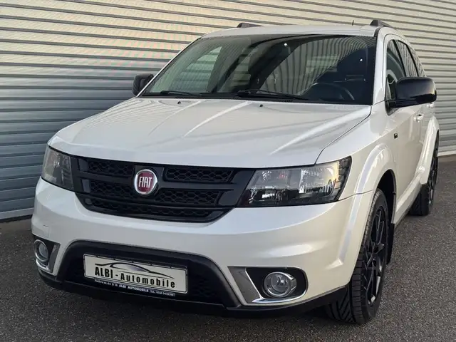 Fiat Freemont Black Code AWD