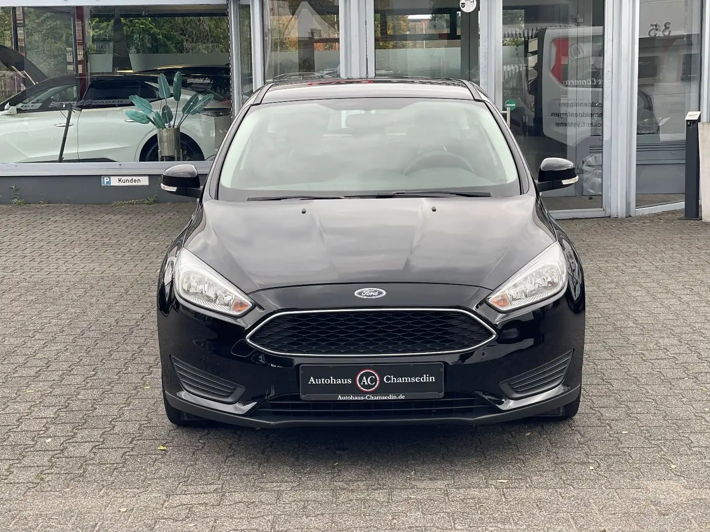 Ford Focus Lim. Basis Noir - 1
