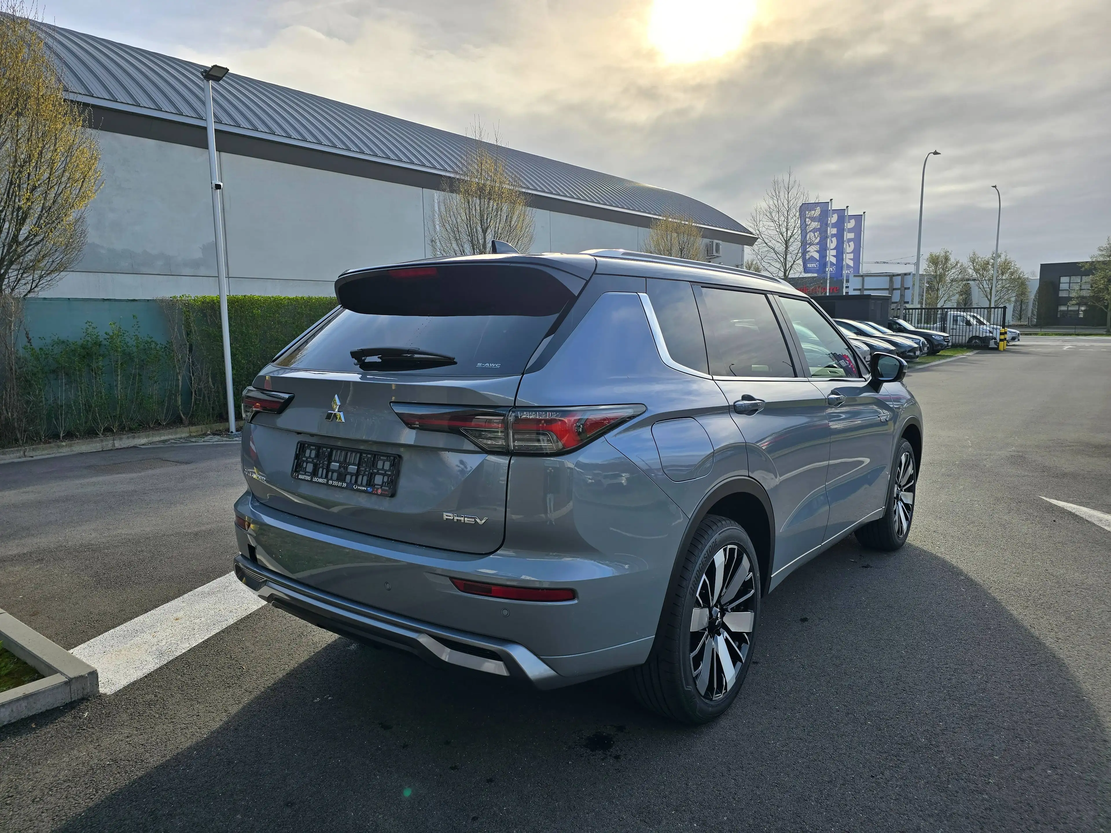 Mitsubishi Outlander Outlander PHEV 2.4i Instyle (225 kW) Instyle — photo 5