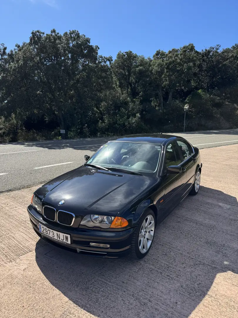 BMW 330 330i - 1
