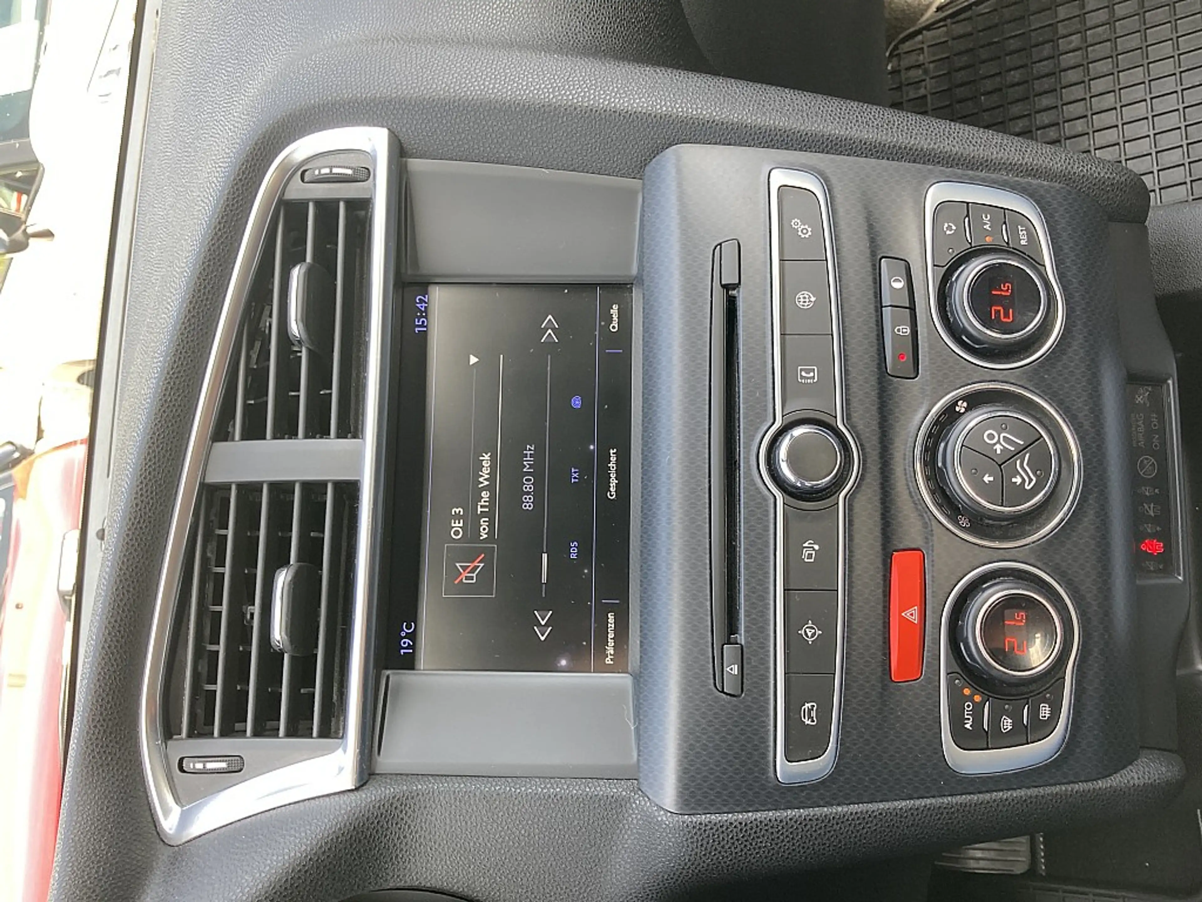 DS Automobiles DS 4 Crossback PureTech 130 S&S — photo 13