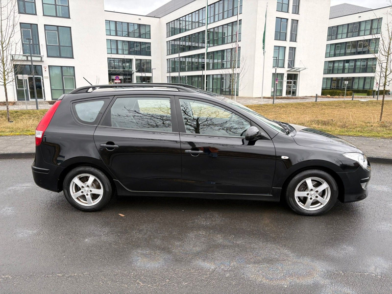 Hyundai i30 cw Style,Automatik — photo 5