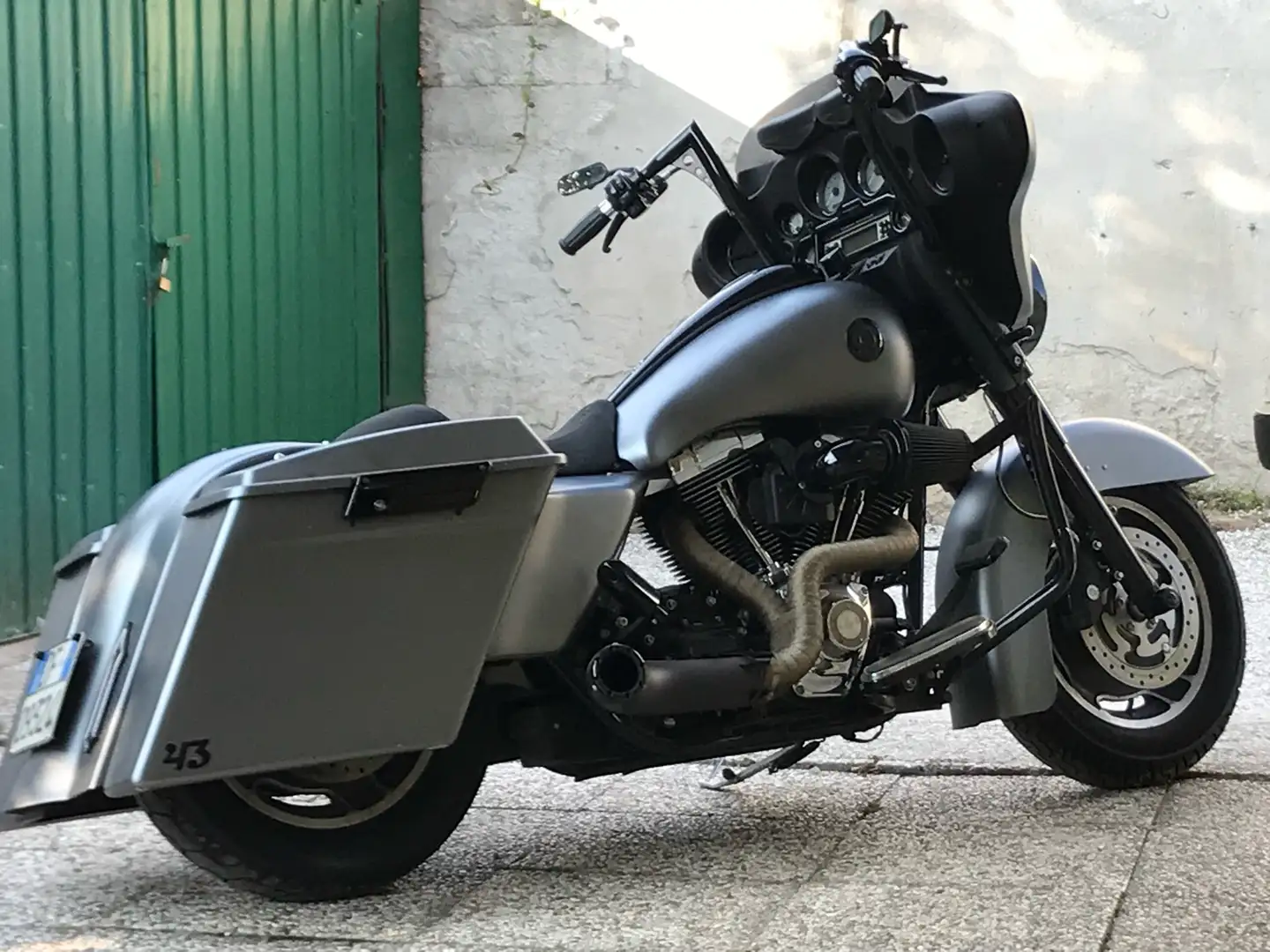 Harley-Davidson Street Glide FLHX - 1