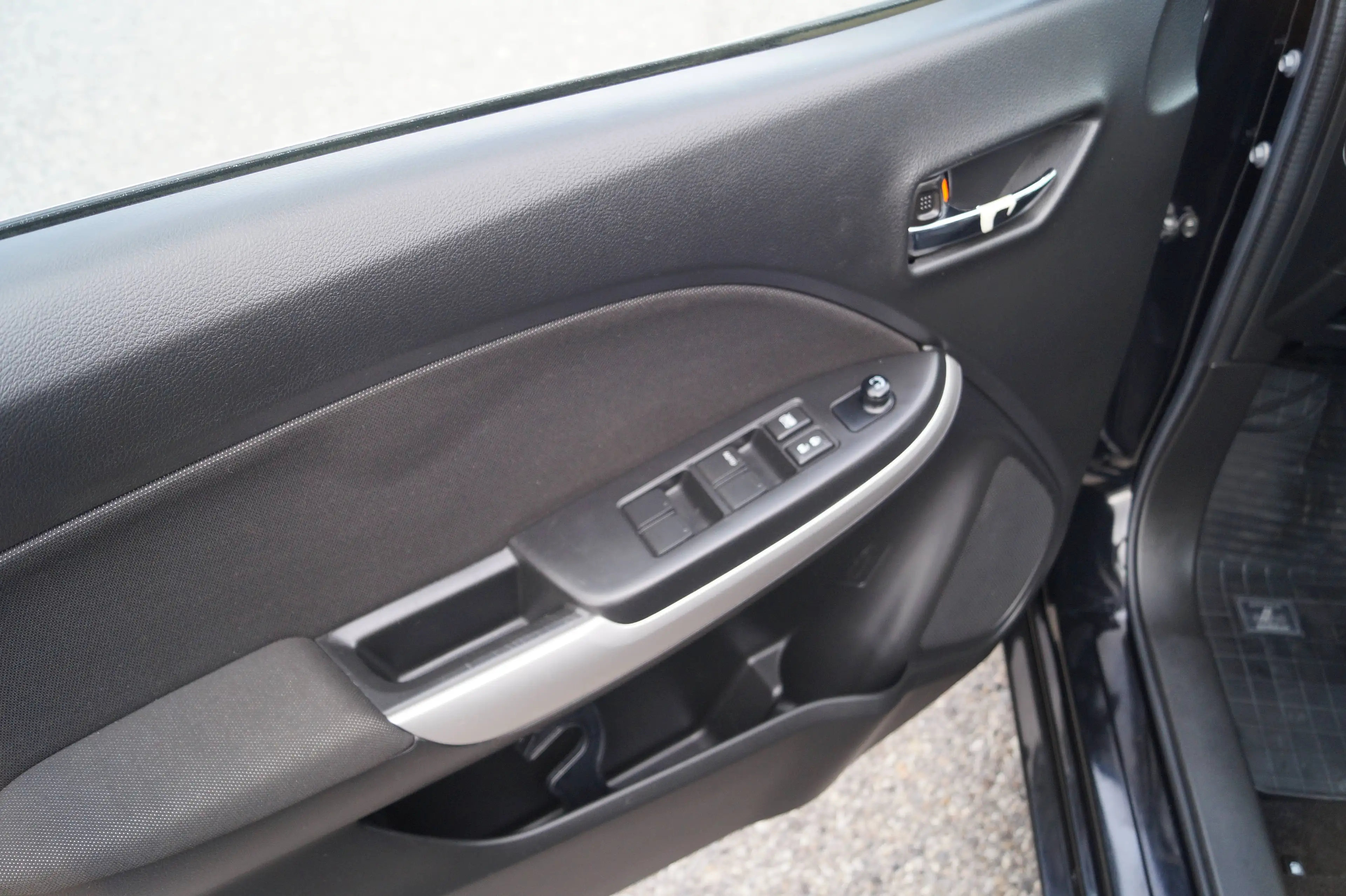 Suzuki Baleno Flash — photo 5