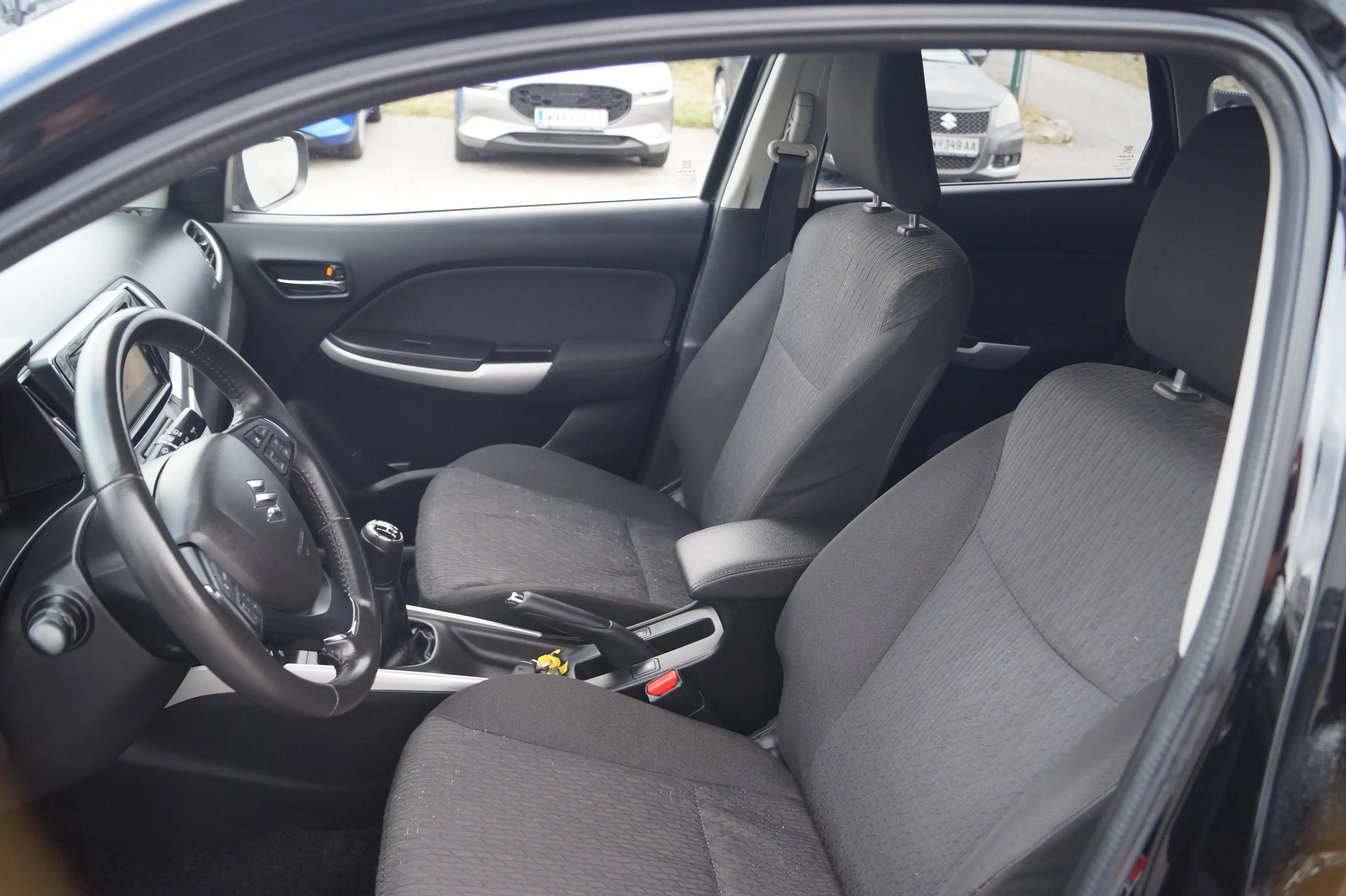 Suzuki Baleno Flash — photo 15