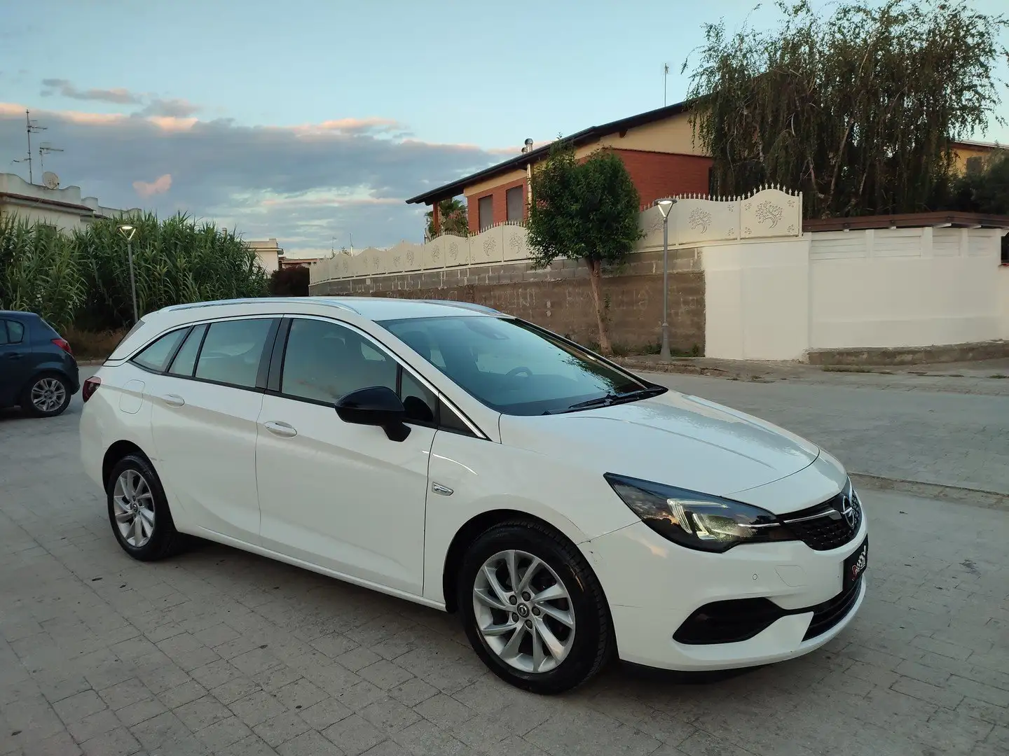 Opel Astra STW 1.5 CDTI 122CV TELECAMERA NAVIGATORE PELLE MIX Bianco - 2