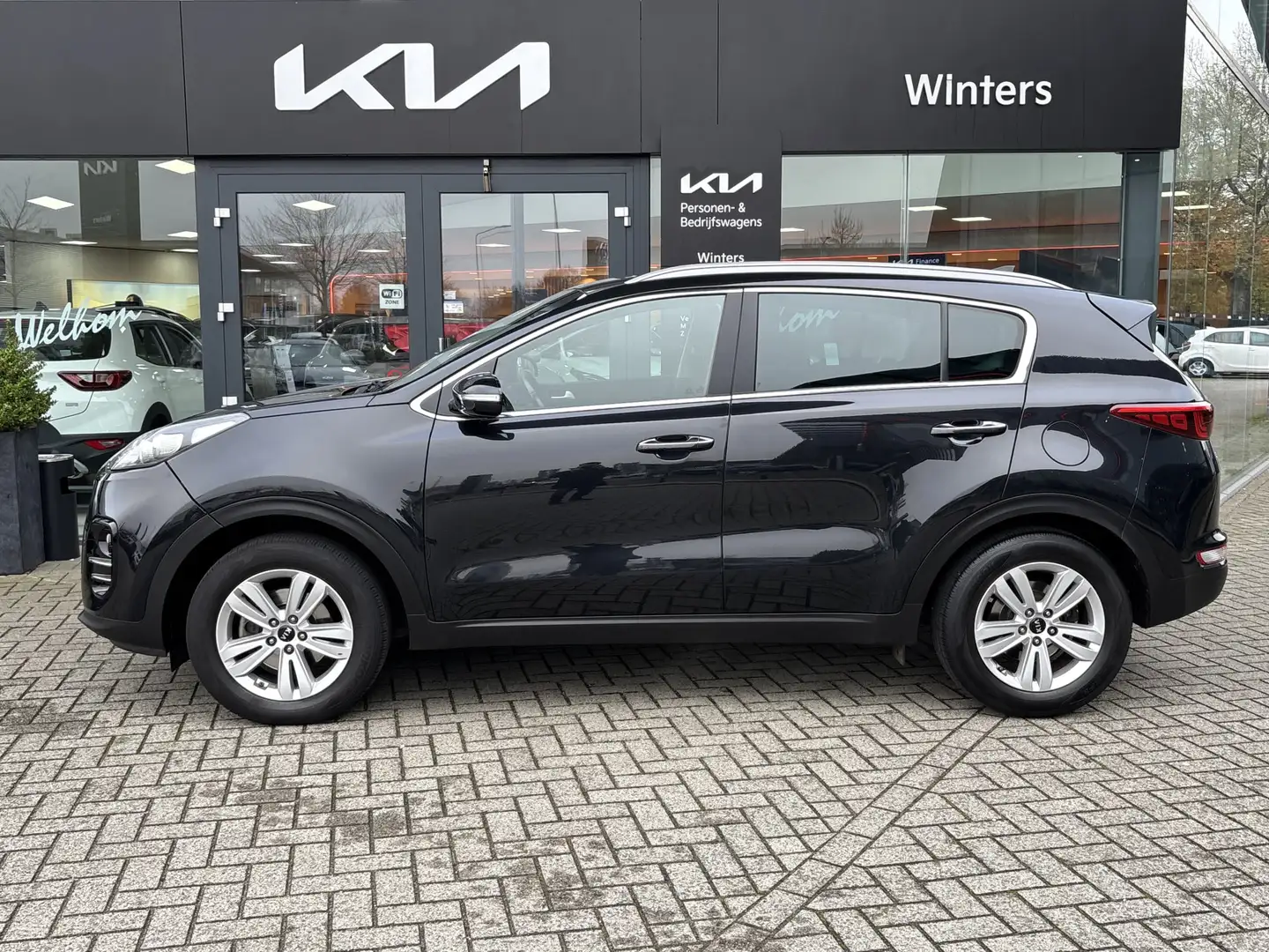 Kia Sportage 1.6 GDI First Edition ECC-Airco | Cr.Control | Nav Noir - 2