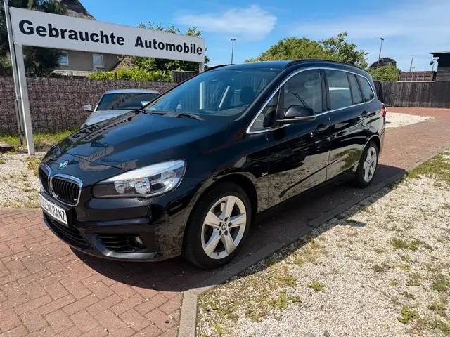 BMW 220 220i*GT*AHK*SPORT LINE*7-SITZE*NAVI*