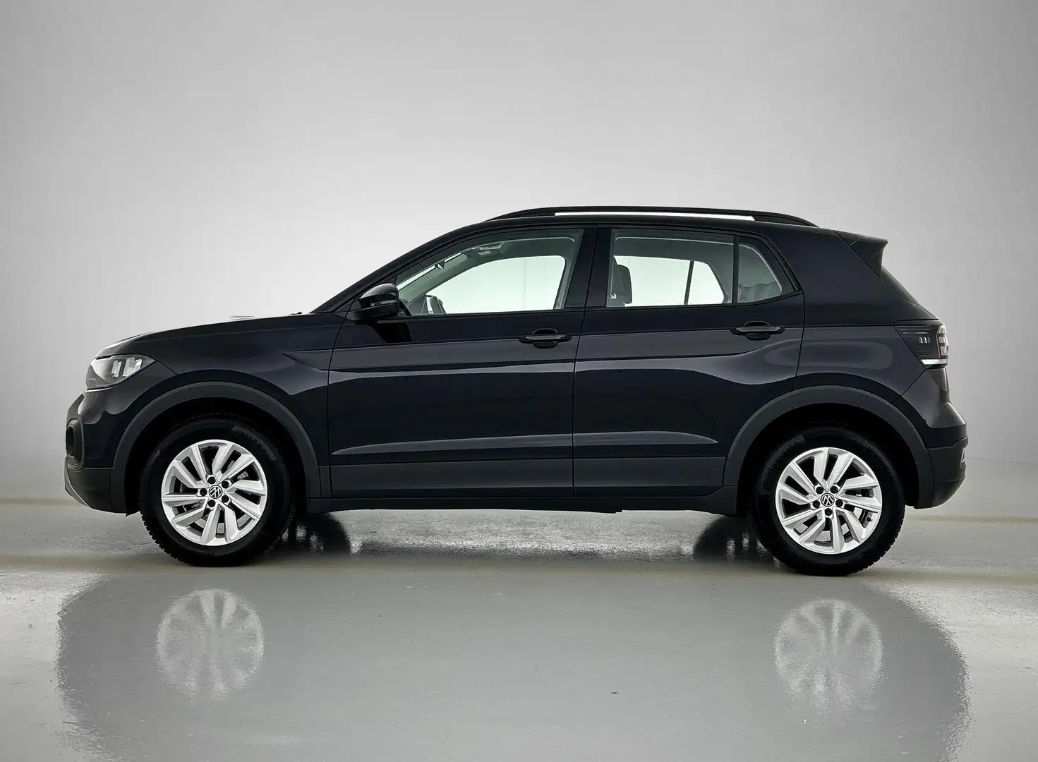 Volkswagen T-Cross 1.0 TSI Life 95 PK | Navigatie | Apple Carplay | A Nero - 2
