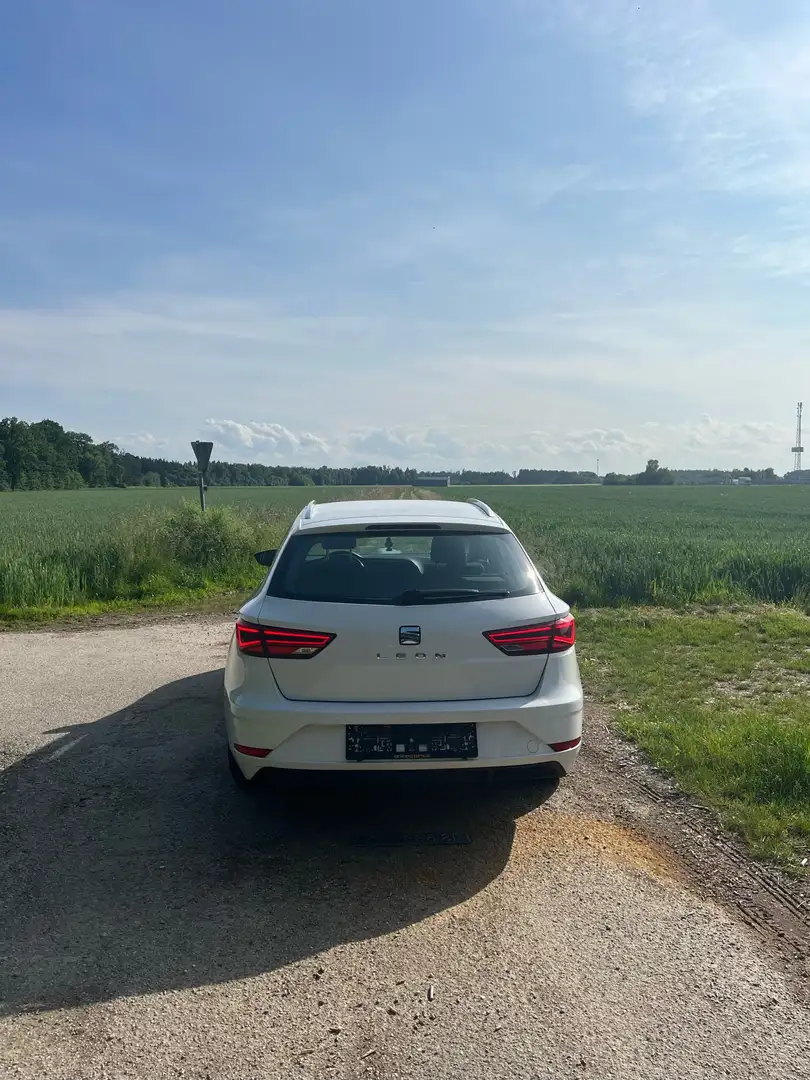 SEAT Leon ST Style 1,6 TDI Start-Stopp Weiß - 2