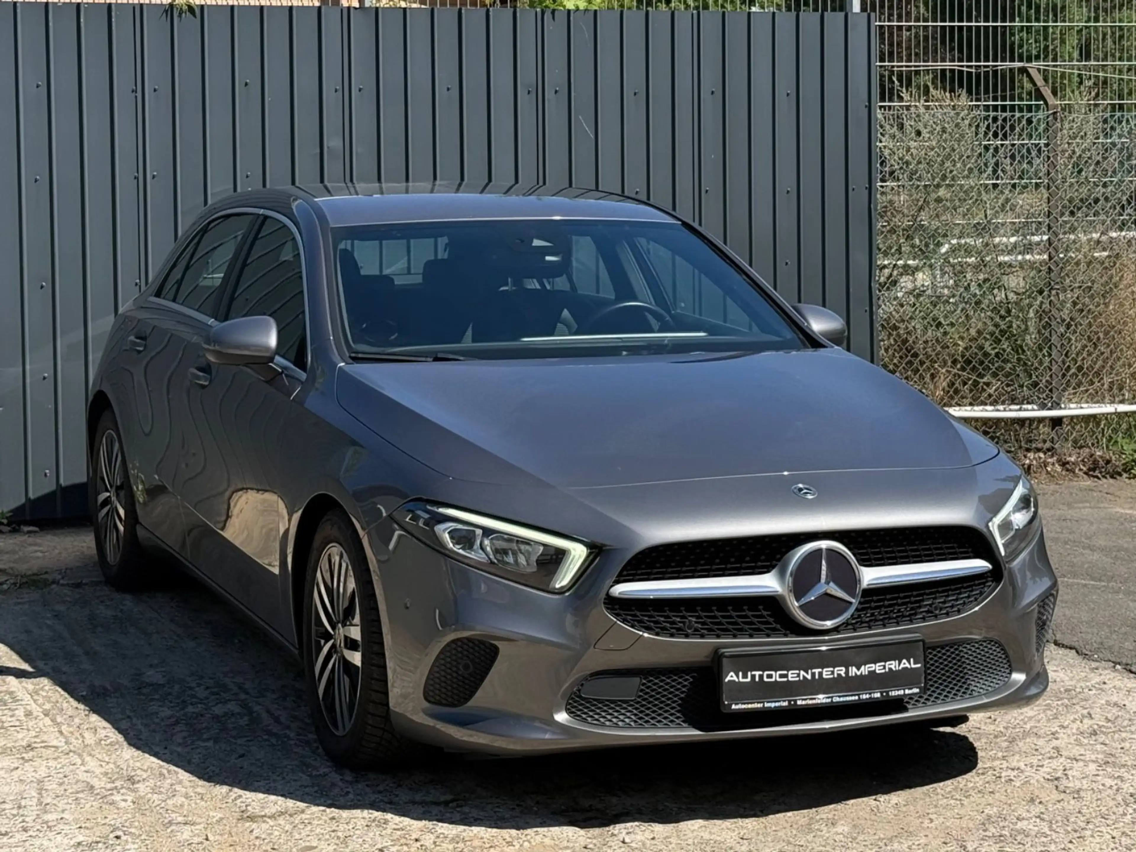 Mercedes-Benz A 200 d/Spur/SHZ/LED/R.Kamera/NAVI/AHK