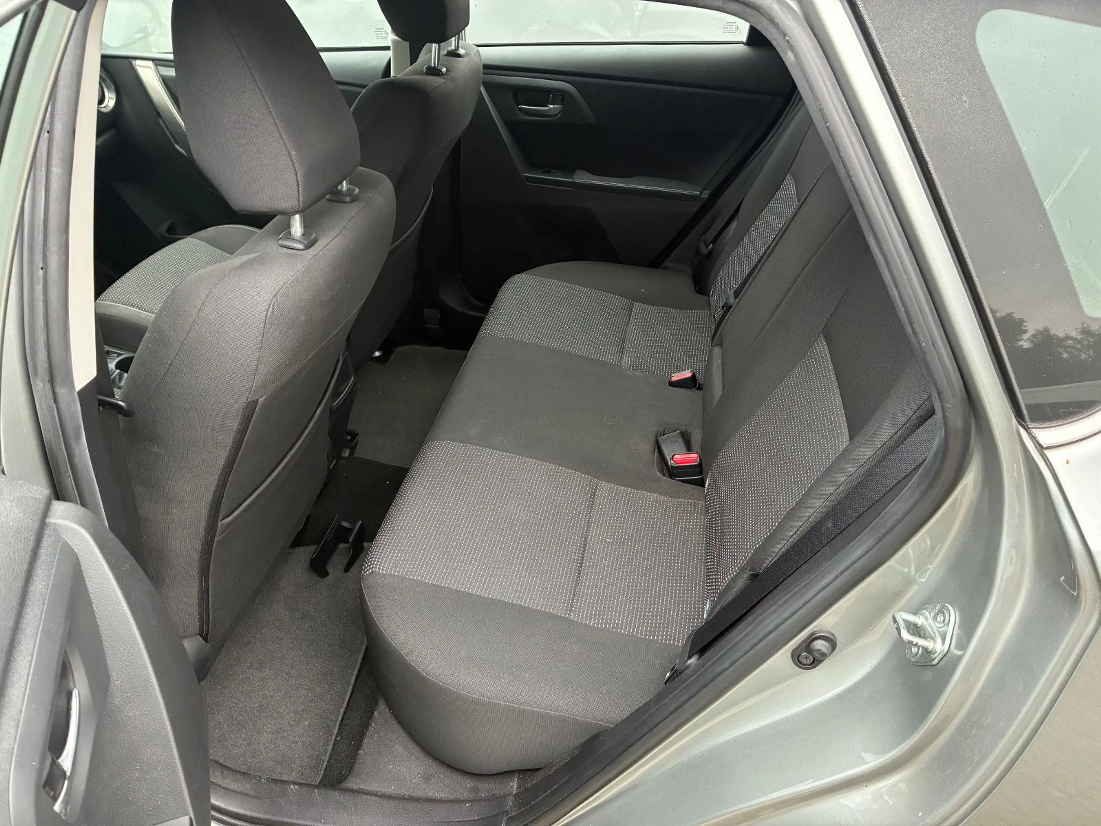 Toyota Auris Start Edition — photo 7