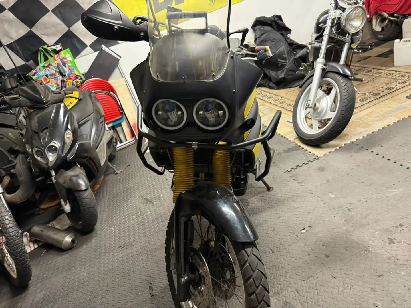 Yamaha XTZ 750 Nero - 1