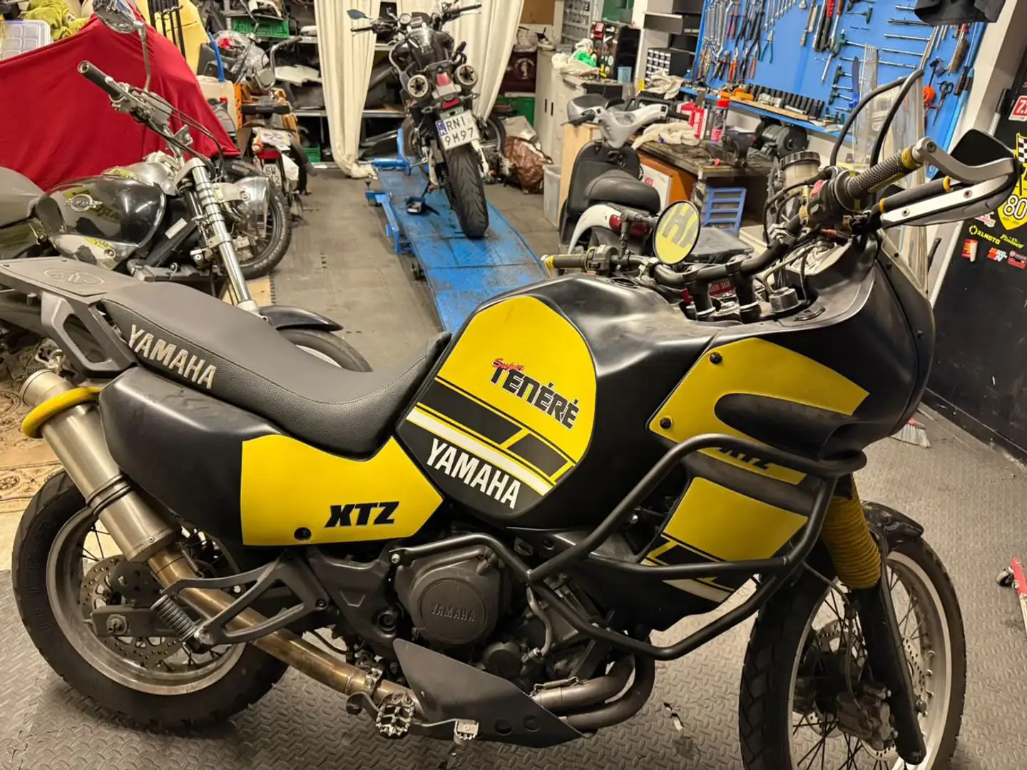 Yamaha XTZ 750 Nero - 2