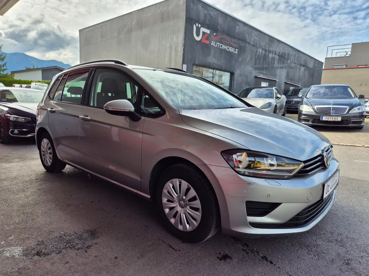 Volkswagen Golf Sportsvan Golf Sportsvan 1,6 TDI BMT Trendline Trendline Grau - 1