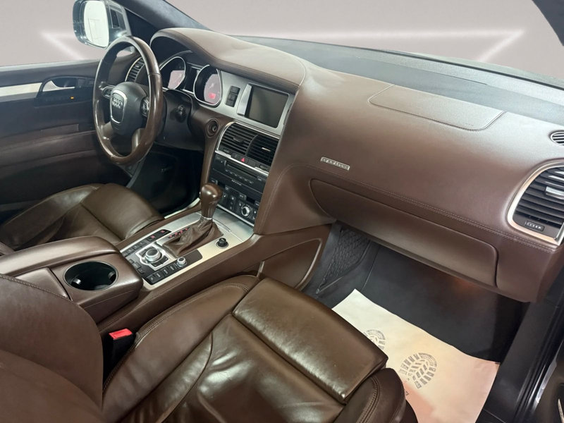 Audi Q7 4.2 TDI quattro — photo 11