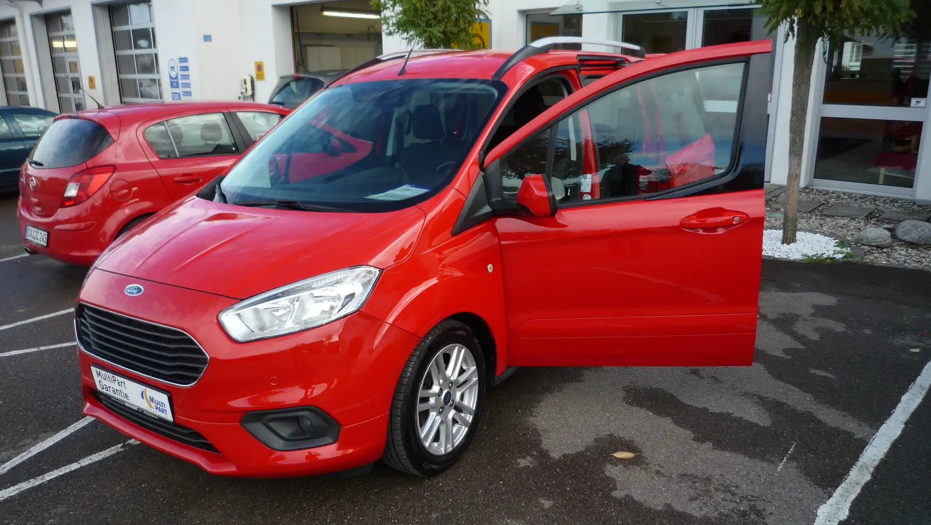 Ford Tourneo Courier Tourneo Courier 1.0 EcoBoost S&S Titanium Rot - 1