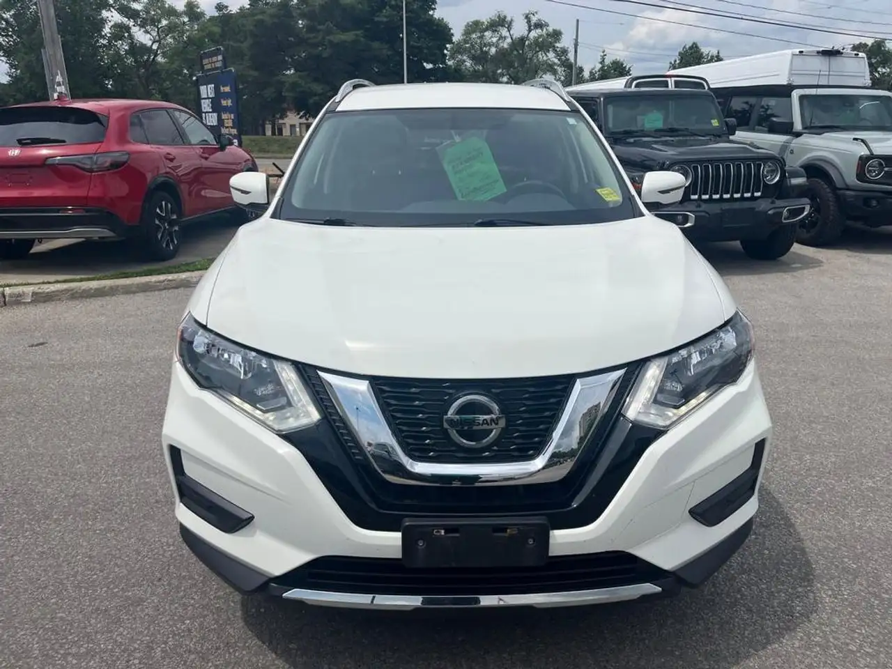 Nissan Rogue fotografie Nissan Rogue