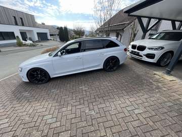RS4 Avant/ RS-Schalensitze,ACC,Pano,20,B&O,77TKm,1.HD,LESEN