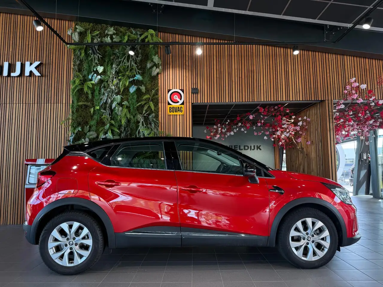 Renault Captur 1.6 E-Tech Plug-in Hybrid 160 Intens Camera Keyles, миниатюра 5