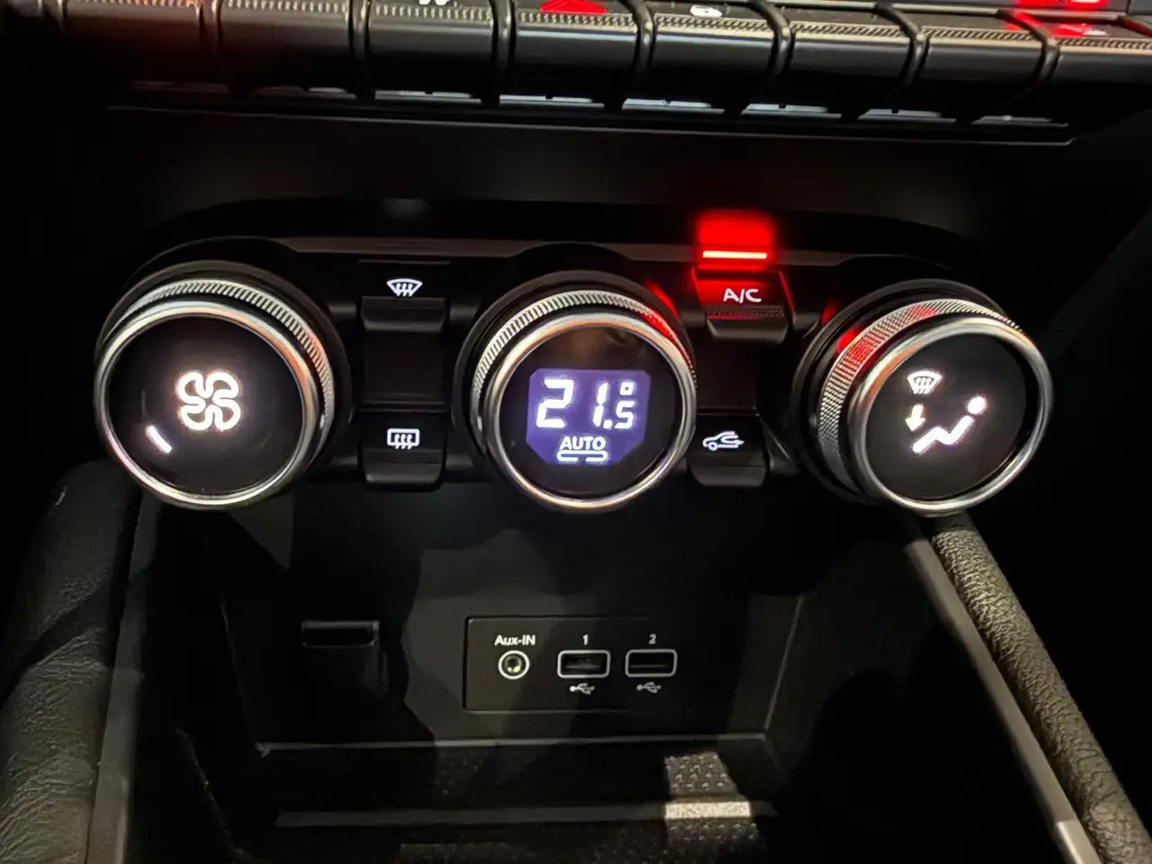 Renault Captur 1.6 E-Tech Plug-in Hybrid 160 Intens Camera Keyles, миниатюра 28