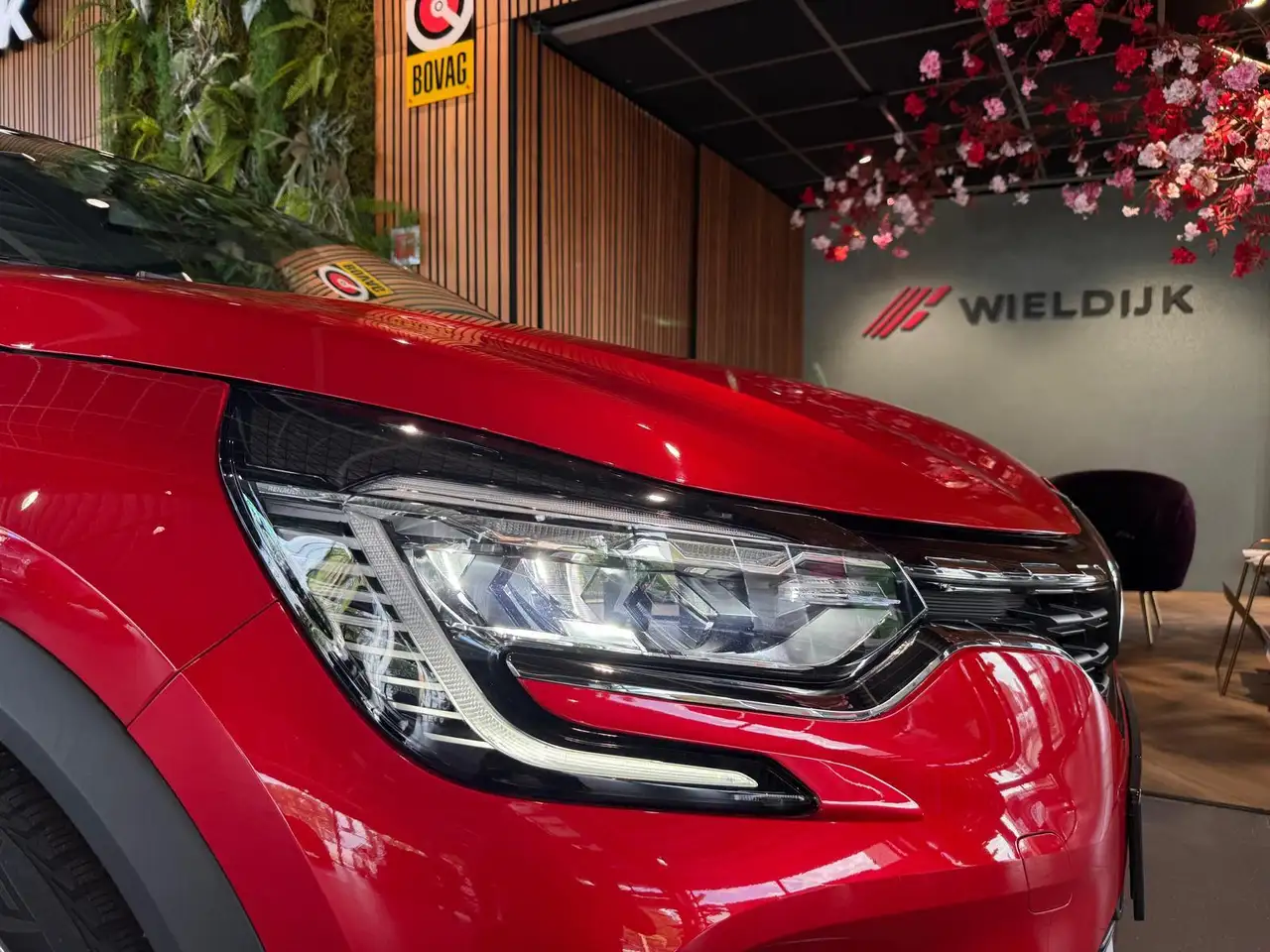Renault Captur 1.6 E-Tech Plug-in Hybrid 160 Intens Camera Keyles, миниатюра 12