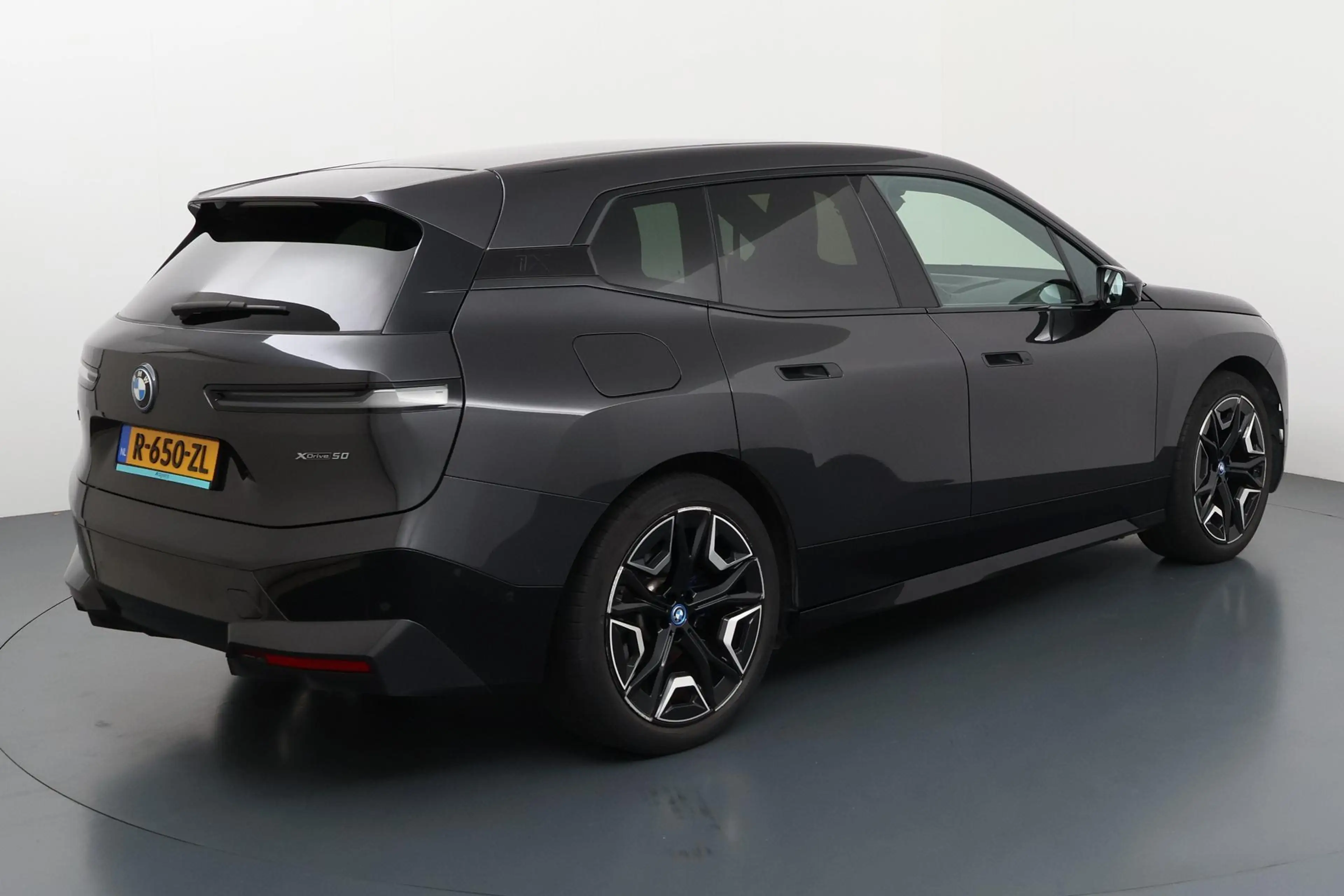 BMW iX xDrive50 High Executive 112 kWh Flagship elektrisc — photo 6