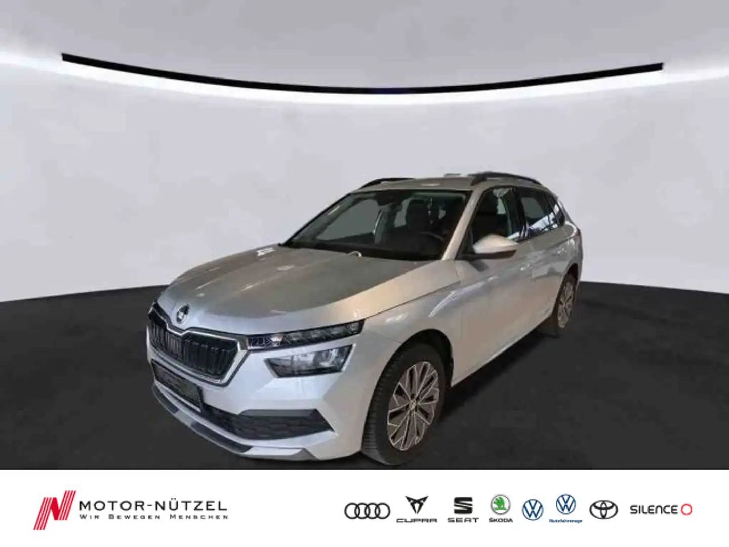 Skoda Kamiq 1.0TSI TOUR 5JG+LED+APP+BT+GRA+SHZ+PDC+RFK Silber - 1