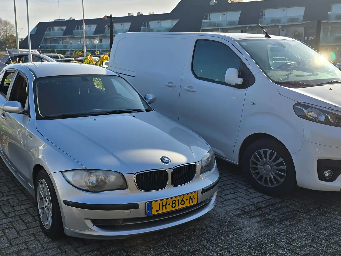 BMW 116 116 116i Executive Zilver - 1