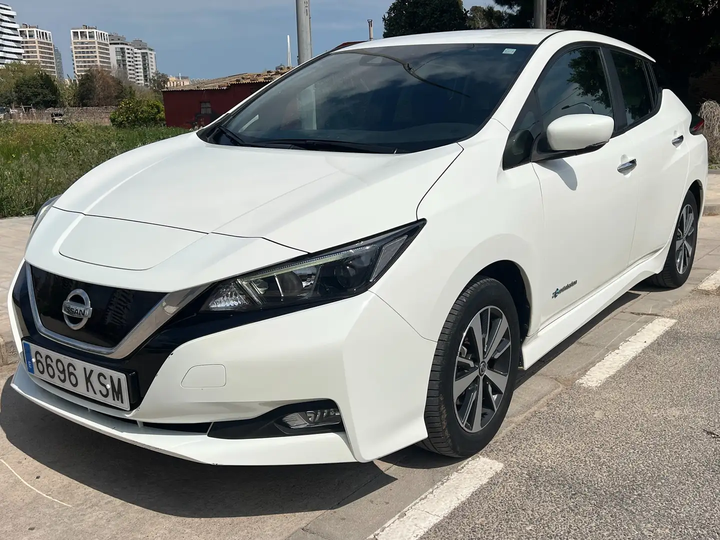 Nissan Leaf Leaf+40+kWh+Acenta+Acenta Bílá - 1
