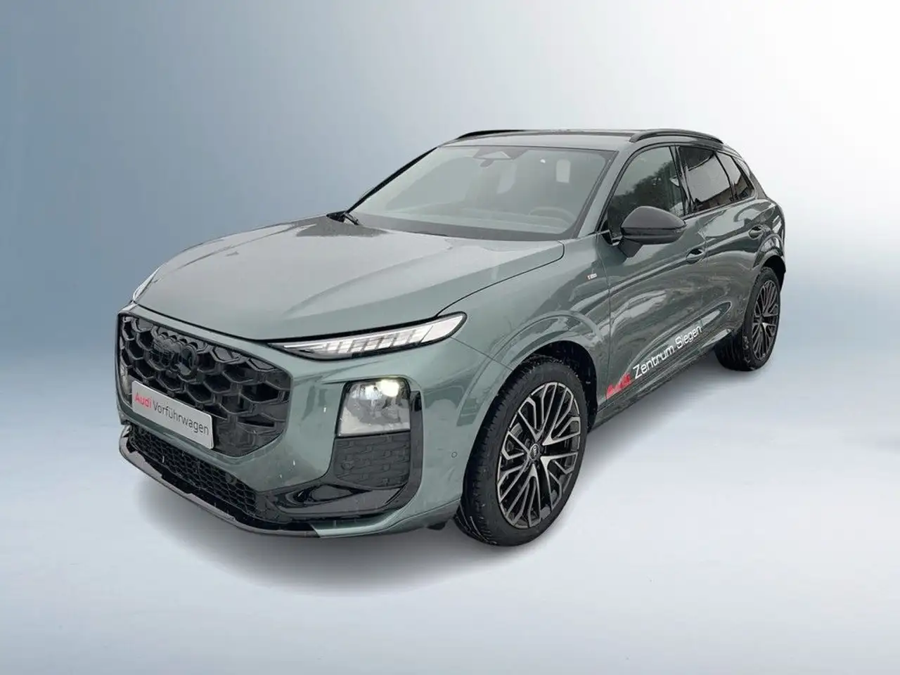 Audi Q3 SUV TDI AHK*TECH PLUS*S-LINE* 2