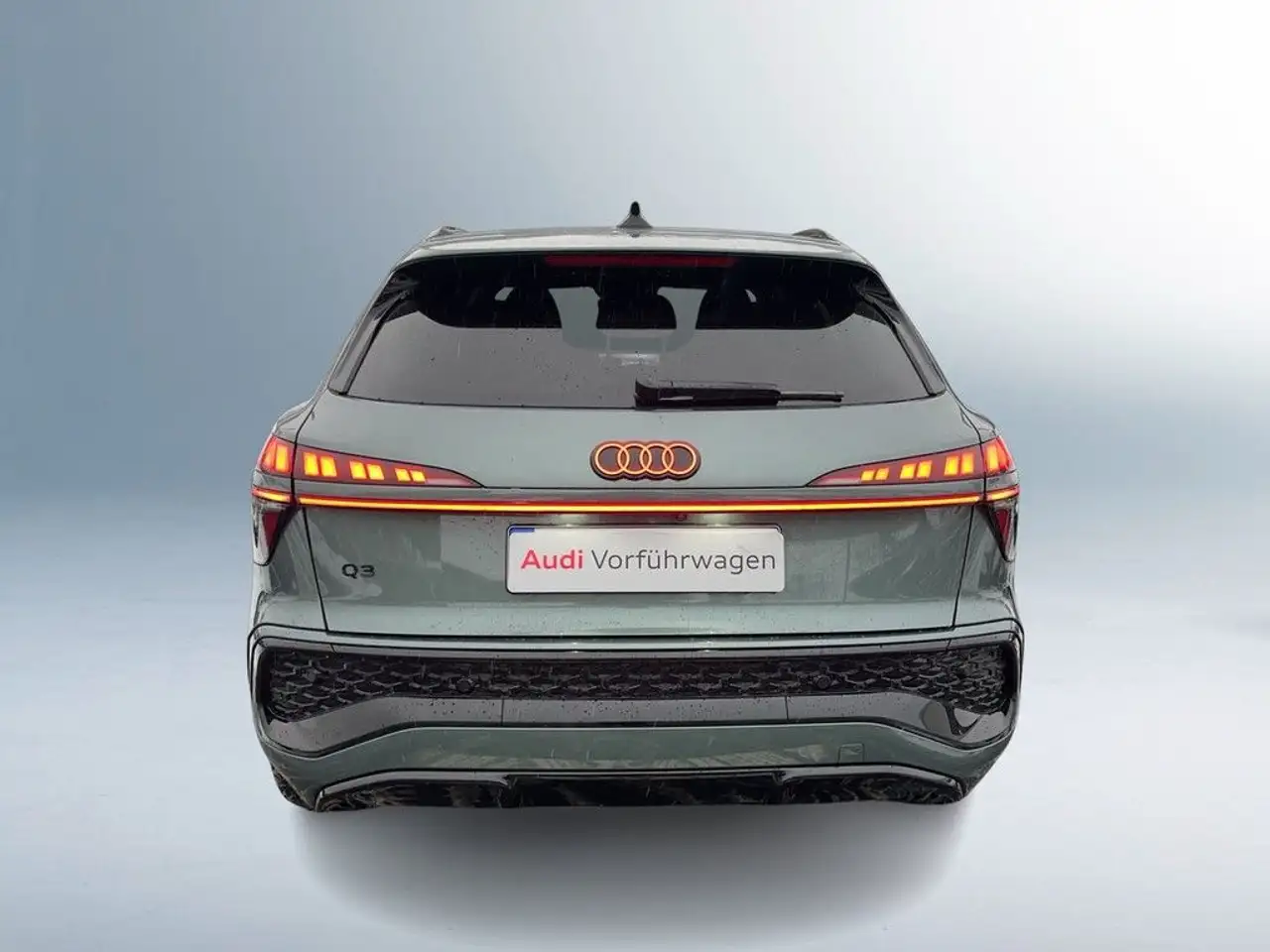 Audi Q3 SUV TDI AHK*TECH PLUS*S-LINE* 6