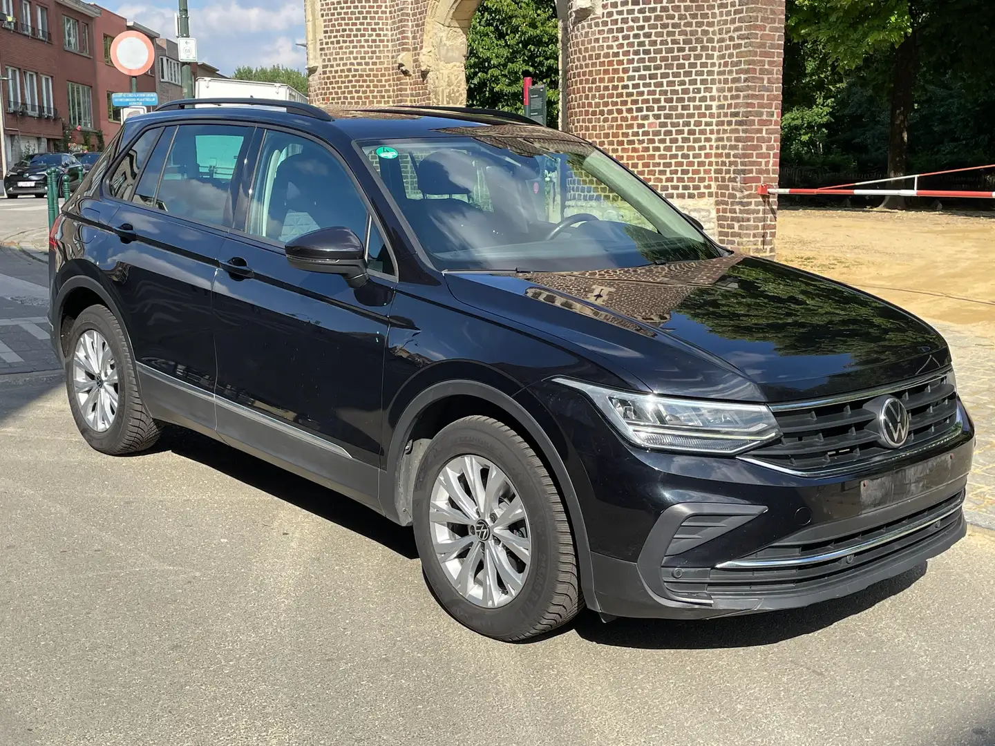 Volkswagen Tiguan Tiguan 2.0 TDI SCR Life DSG NAVI CLIMA 17900 HTVA Noir - 1
