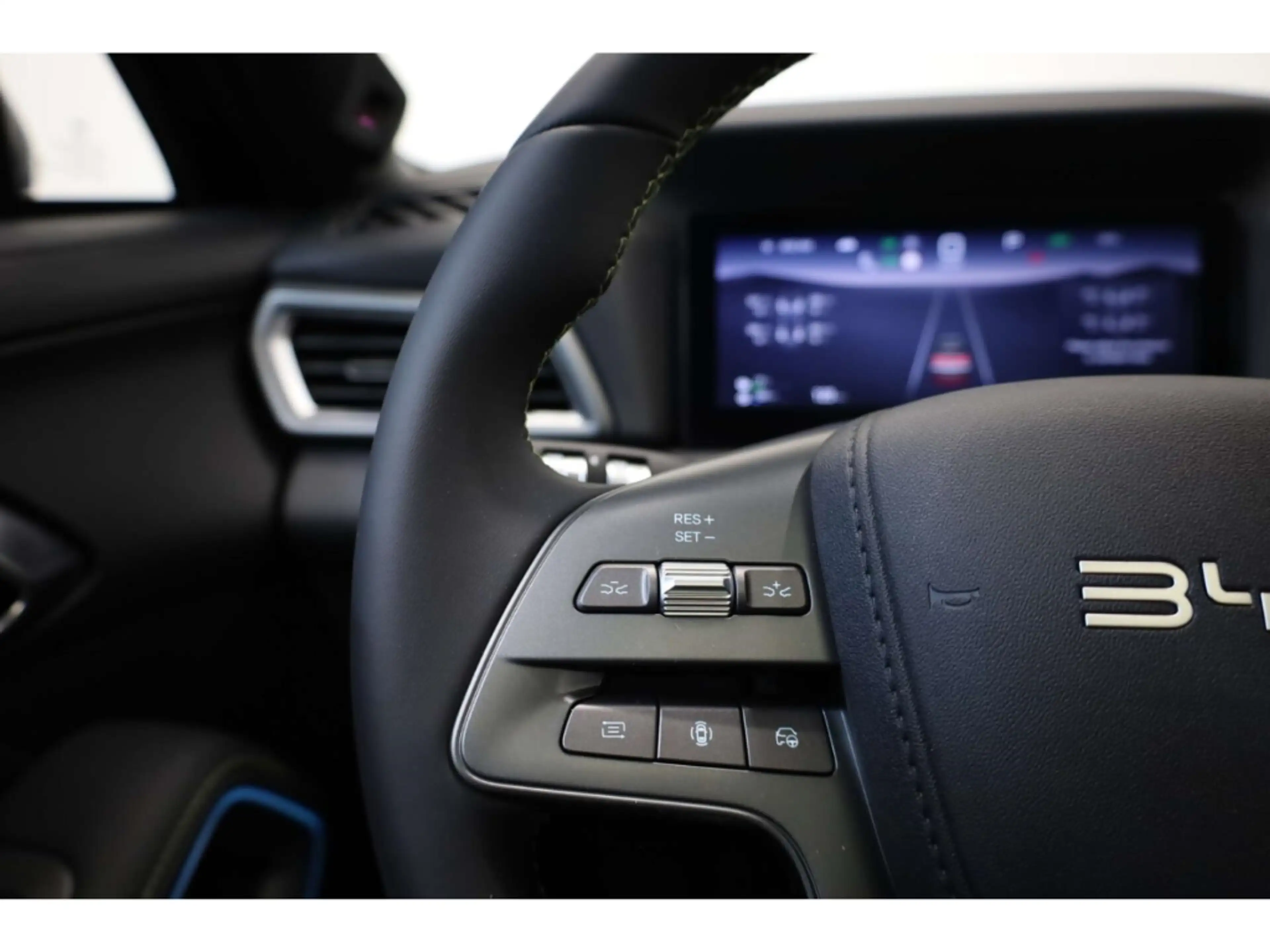 BYD Atto 2 DM-i Boost — photo 15