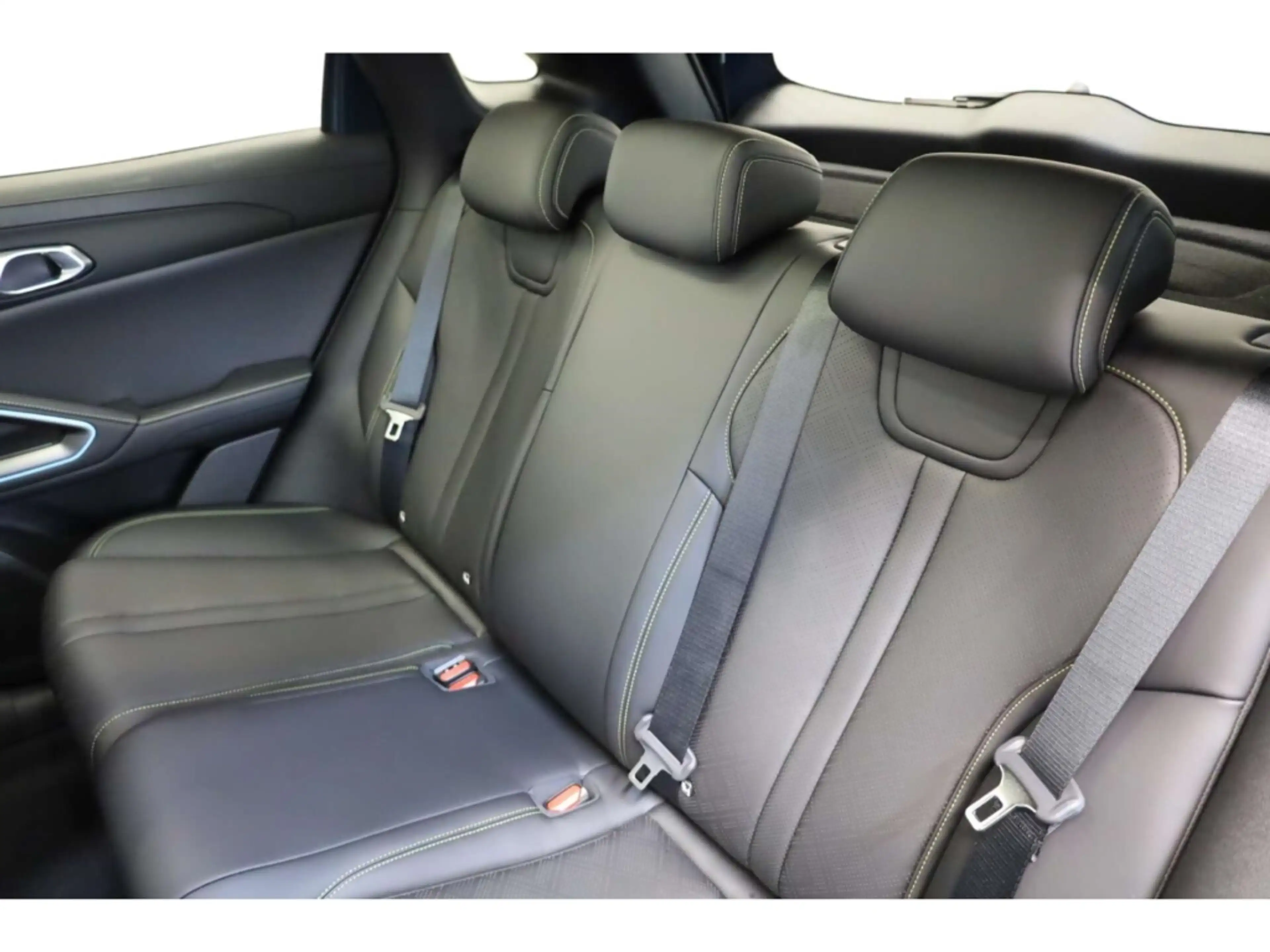 BYD Atto 2 DM-i Boost — photo 11