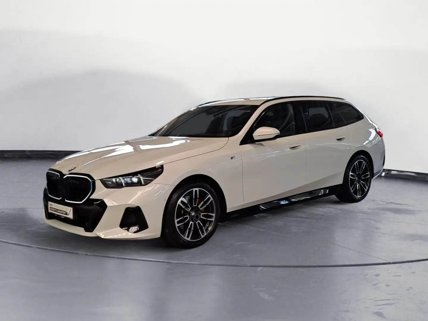BMW 520 d Touring Navi Bluetooth PDC MP3 Schn. HeadUp Weiß - 2