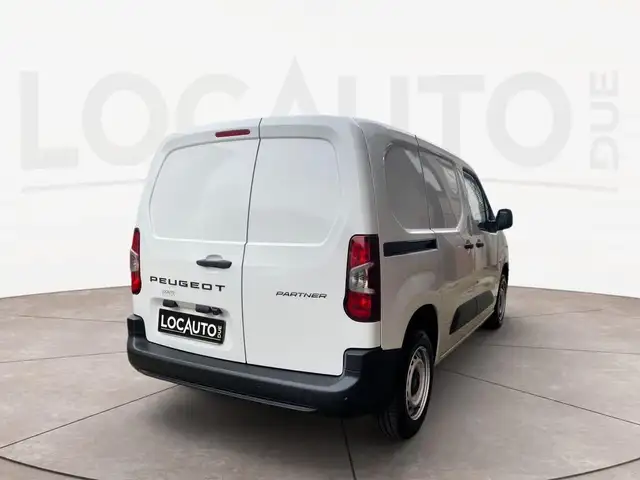 Peugeot Partner view 4