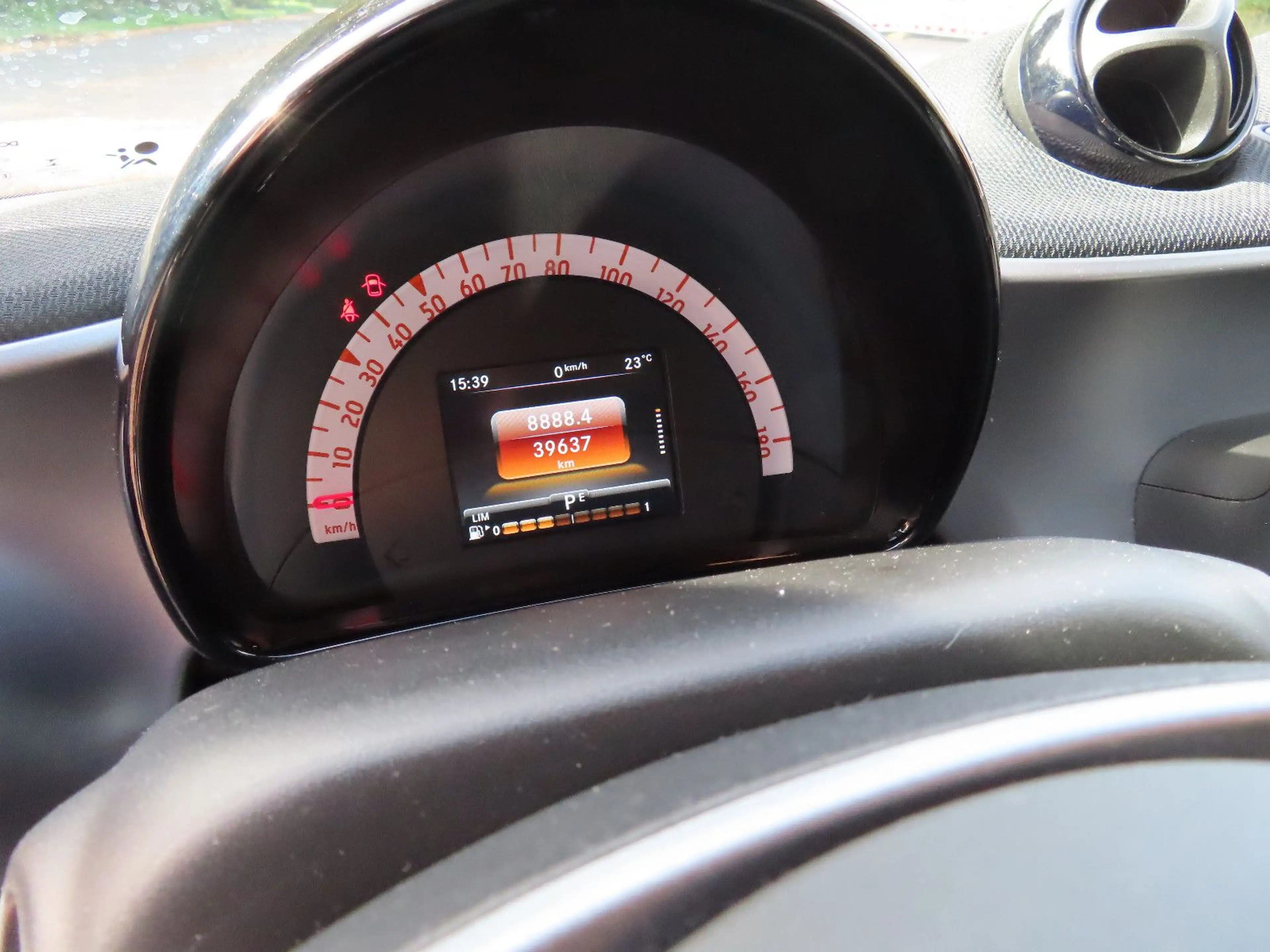 smart forFour 0.9 Turbo Automatik Navi, Temp, Shz, Glasdach — photo 10