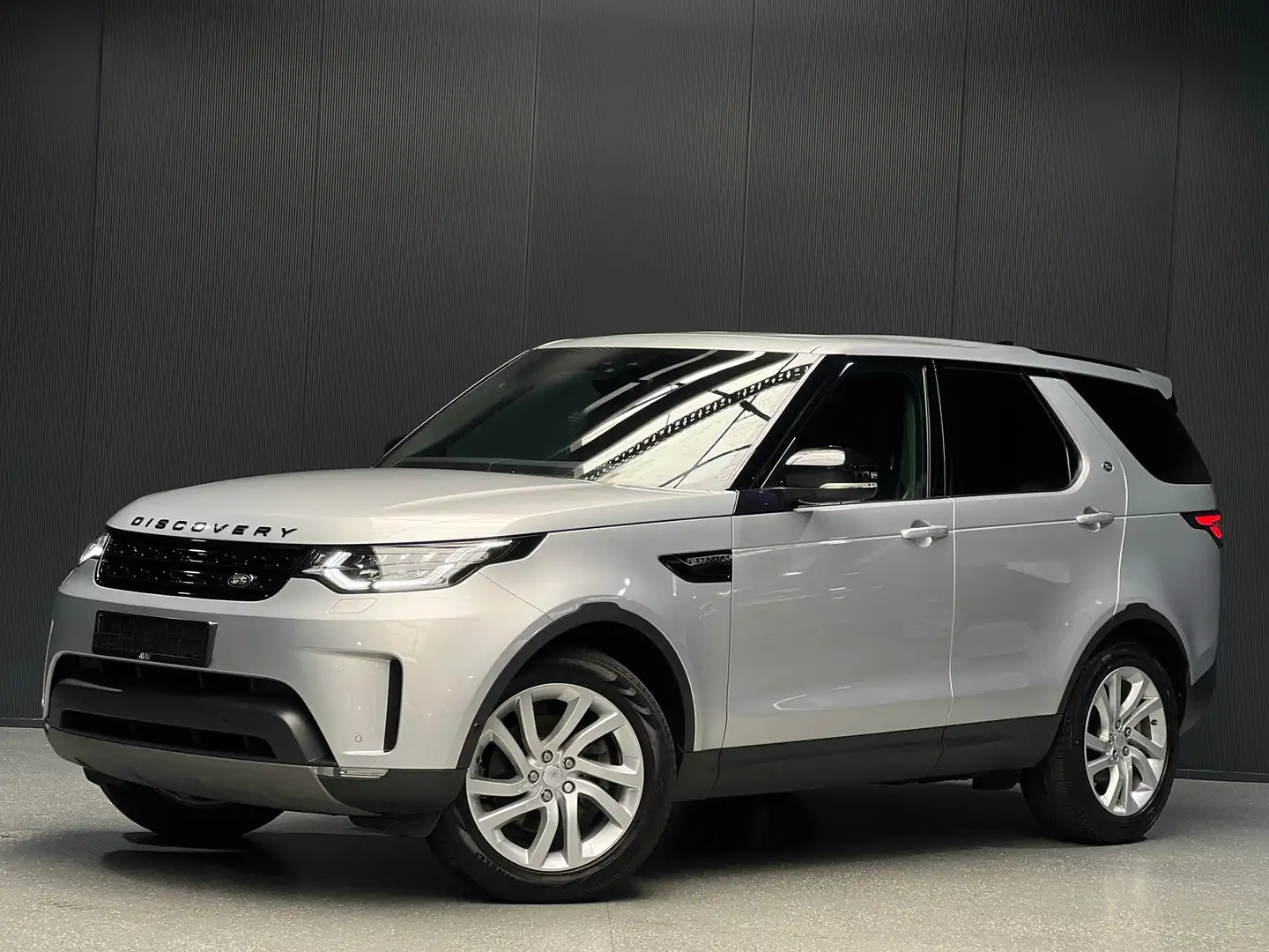 Land Rover Discovery 2.0 Sd4 HSE Luxury*KAMERA*LENKRADHEIZUNG*led* Silver - 1