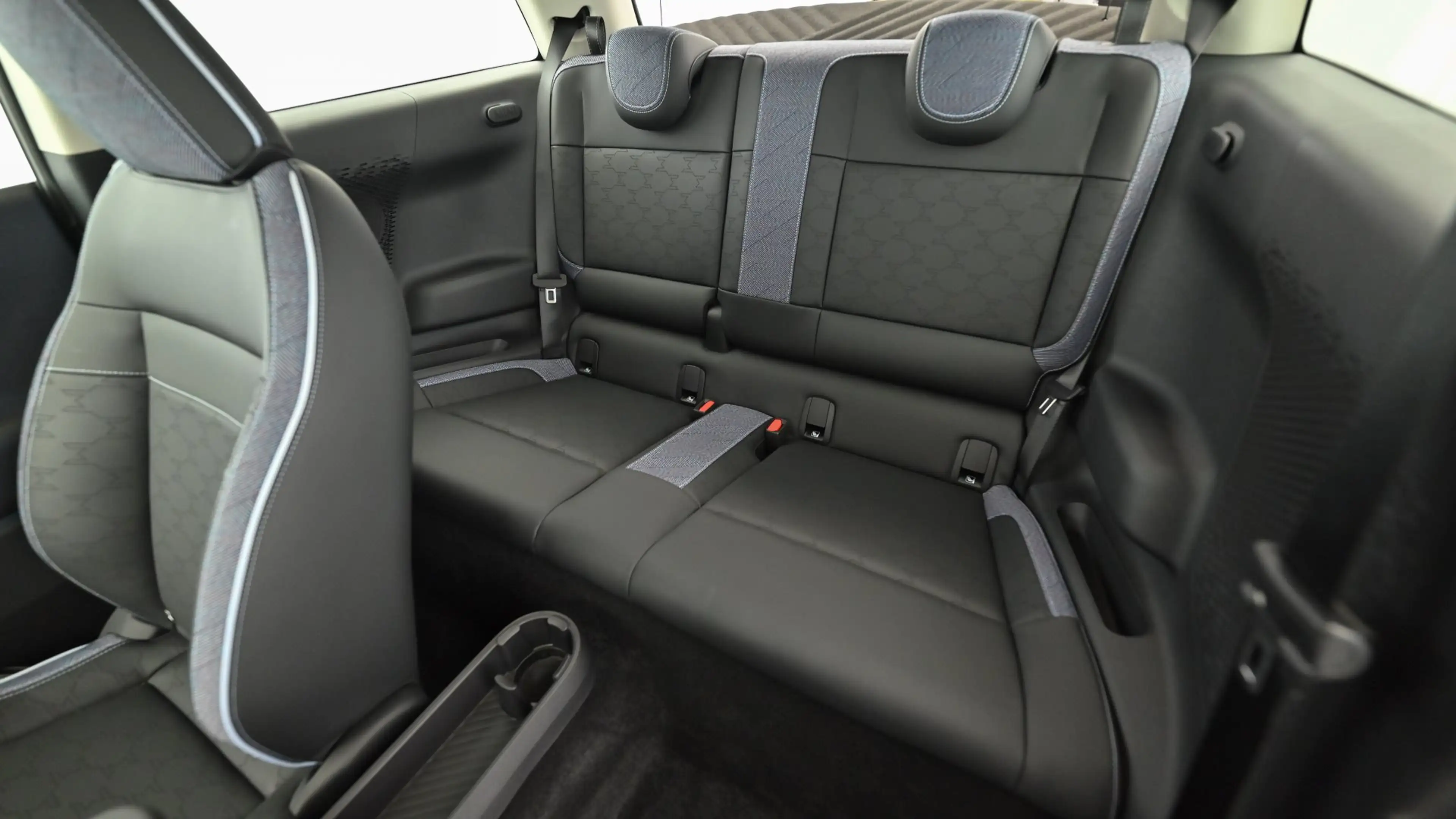 MINI Cooper E — photo 13